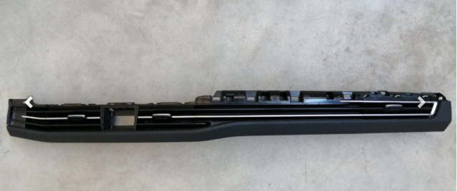 Genuine Volkswagen Dashboard Air Vent 5H1-858-712-L-UZB