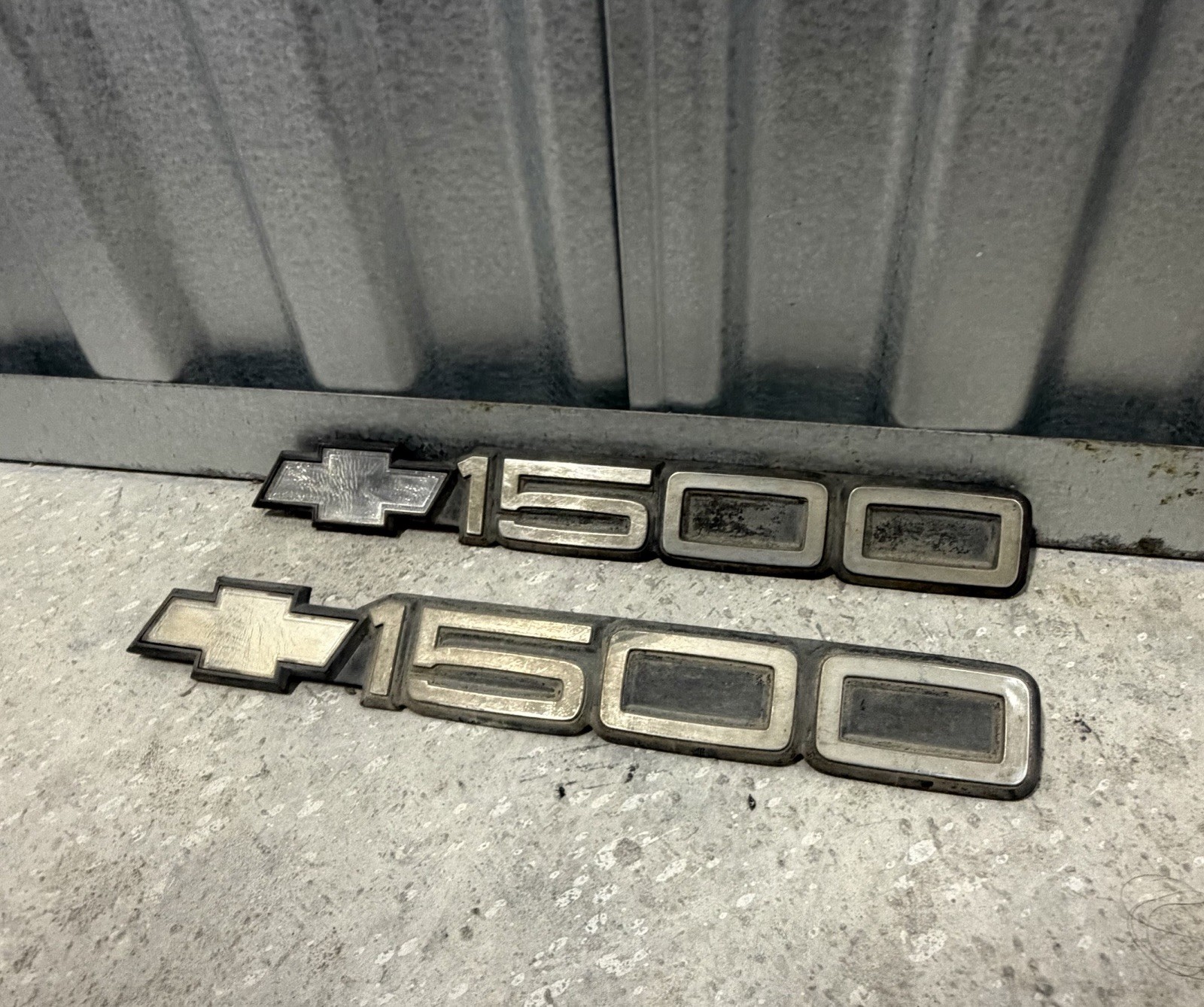 2X OBS 88-98 Chevy 1500 Silverado Side Emblem Logo Door Badge Sign OEM GM CK GMT