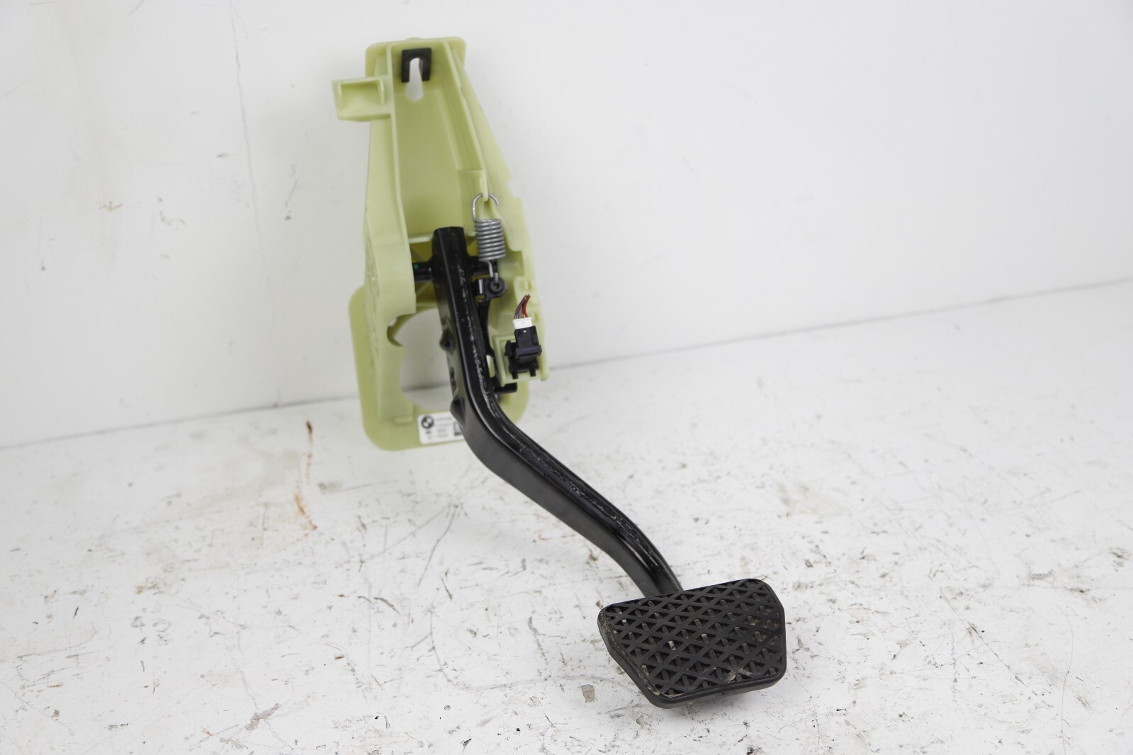 2011-2018 BMW F26 F25 X4 X3 Complete Pedal Assembly Brake Pedal Automatic OEM