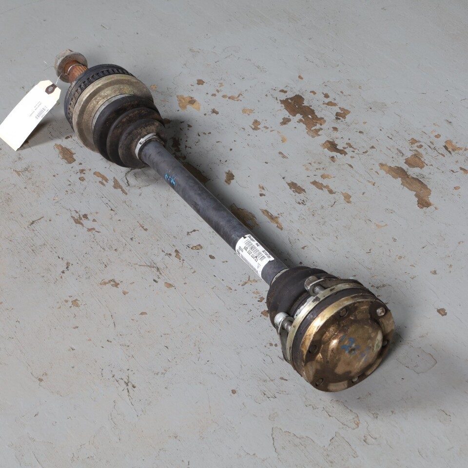 1999-2001 Porsche 911 996 Rear Axle Shaft CV Joint 6 Speed OEM 99633202403 1999-2001 Porsche 911 996 Rear Axle Shaft CV Joint 6 Speed OEM 99633202403