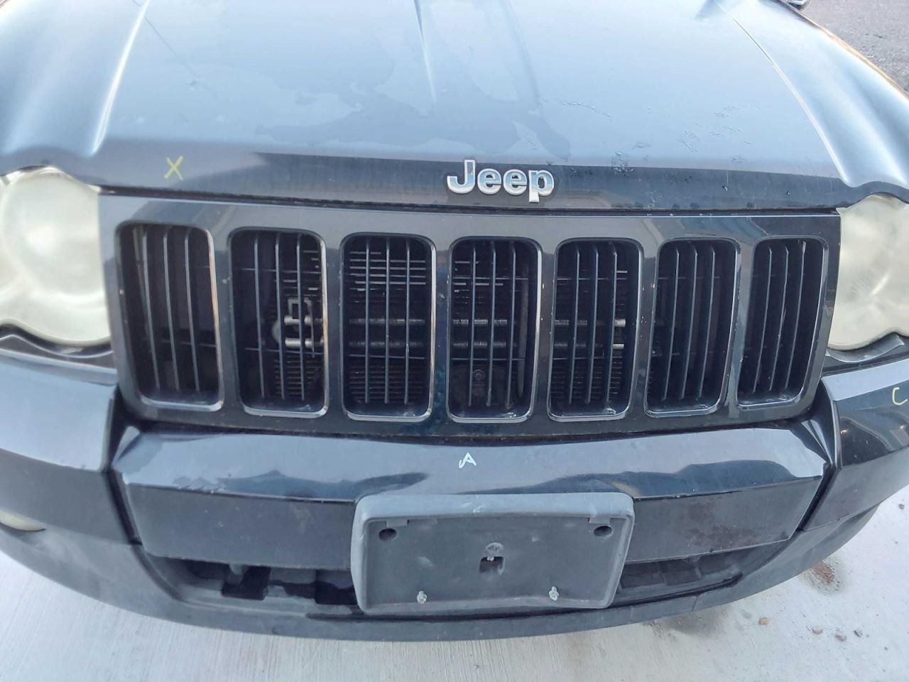 Grille Laredo Painted Fits 08-10 GRAND CHEROKEE 3010912