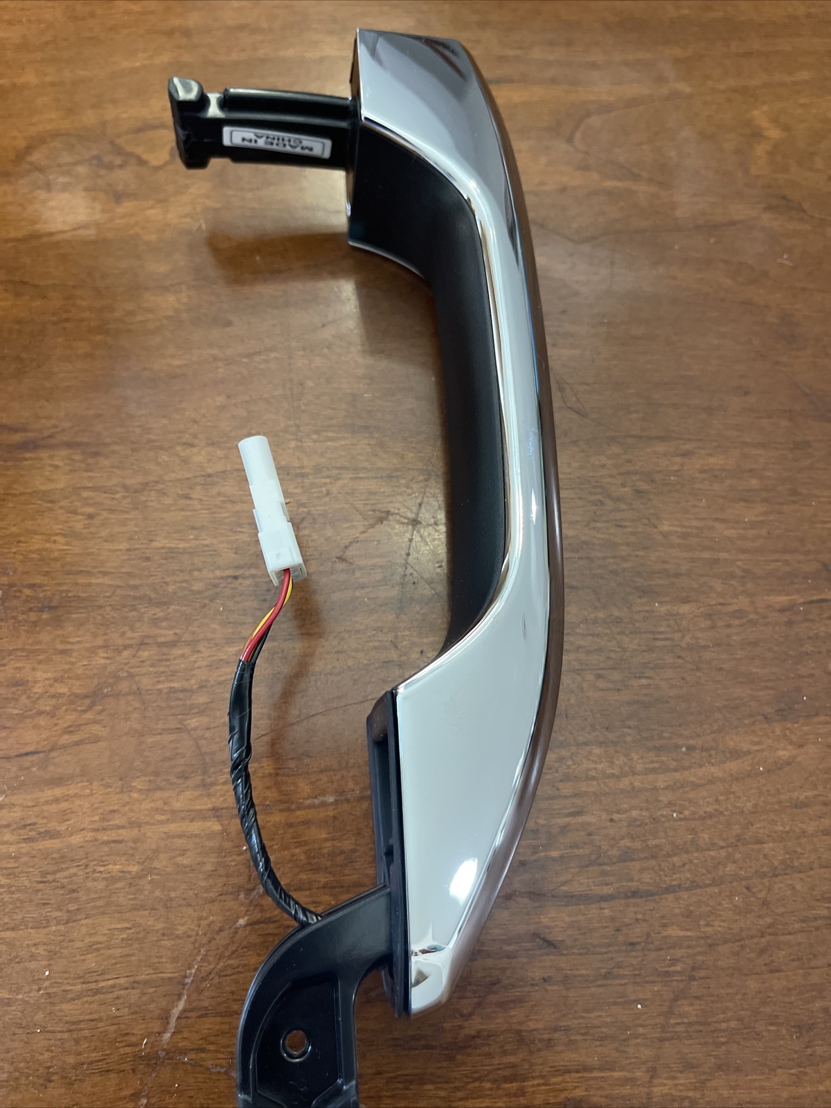 2019-2024 Silverado Sierra Drivers Side Outside Chrome Door Handle 84807766 OEM 2019-2024 Silverado Sierra Drivers Side Outside Chrome Door Handle 84807766 OEM