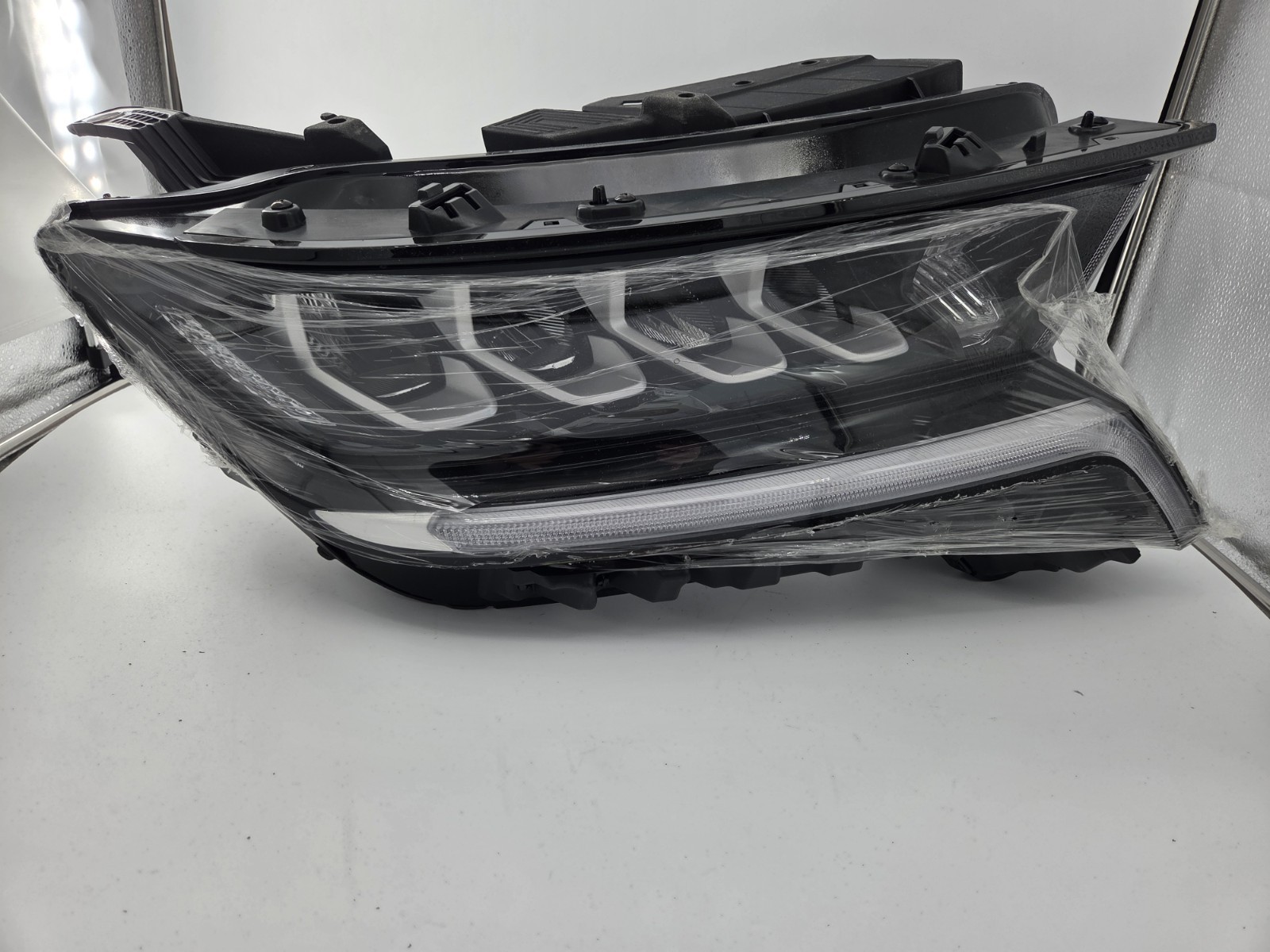 For 2021-2023 Kia Sorento Quad Reflector Headlight Right Black Trim NEW DEPO