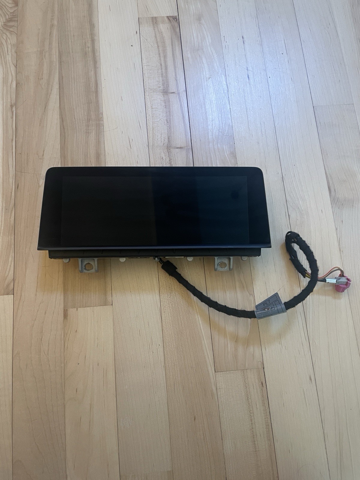 2016 BMW 328 F30 F31 F32 Monitor Screen 8.8 CID F3X OEM Nav HU 2016 BMW 328 F30 F31 F32 Monitor Screen 8.8 CID F3X OEM Nav HU