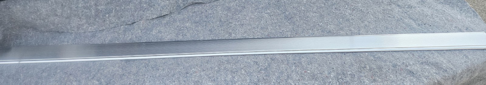 OEM 1973-1980 Chevy GMC C10 Truck Pickup Cab Middle Rear Belt Trim Molding OEM 1973-1980 Chevy GMC C10 Truck Pickup Cab Middle Rear Belt Trim Molding