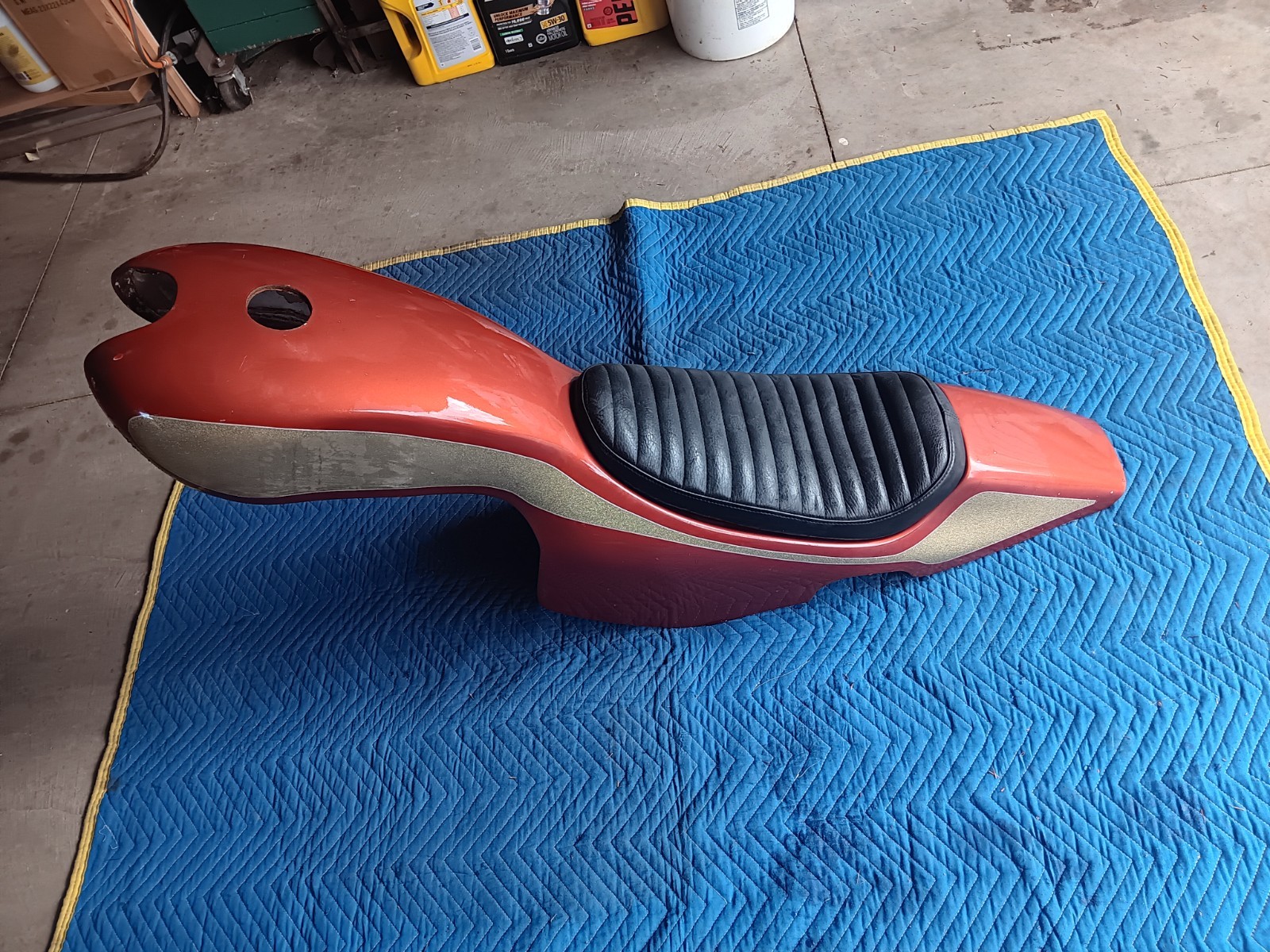 Rare VINTAGE TRACY BODY TANK SEAT COMBO COMES WITH STEEL TANK INSERT.