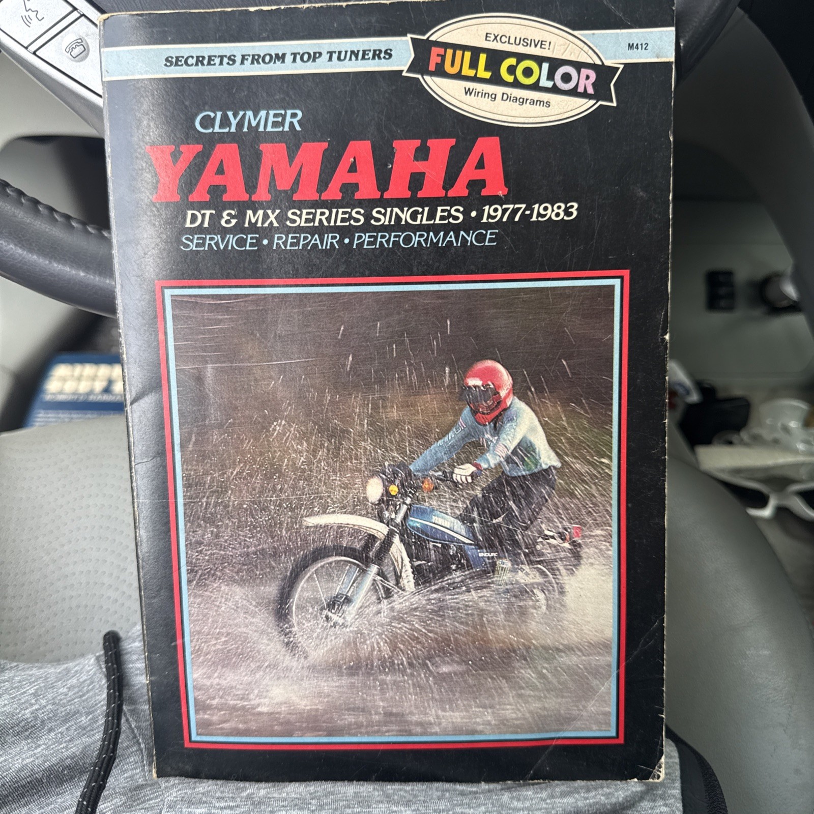 CLYMER 1977-1983 YAMAHA DT & MX SINGLES SERVICE/REPAIR/MAINTENANCE MANUAL M412 CLYMER 1977-1983 YAMAHA DT & MX SINGLES SERVICE/REPAIR/MAINTENANCE MANUAL M412