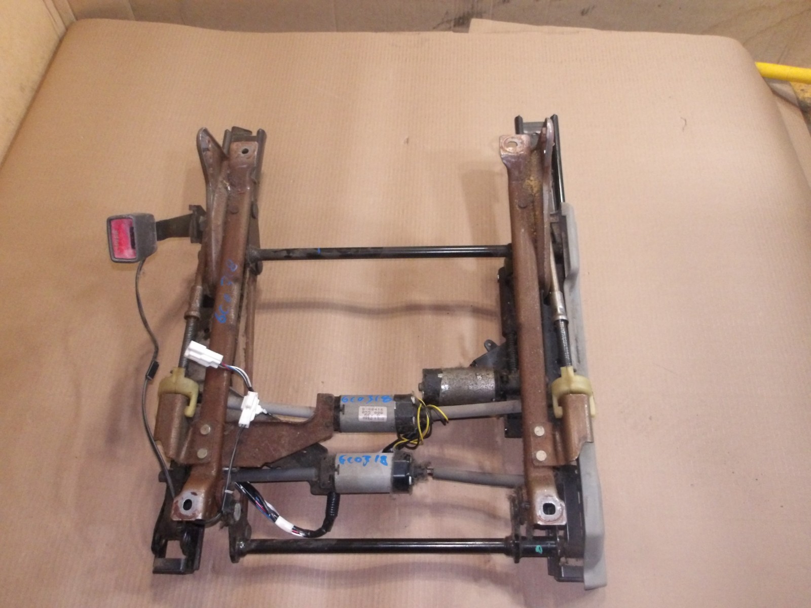 1997-2001 Toyota Camry Left Front Power Seat Track Rails Oem 1997-2001 Toyota Camry Left Front Power Seat Track Rails Oem