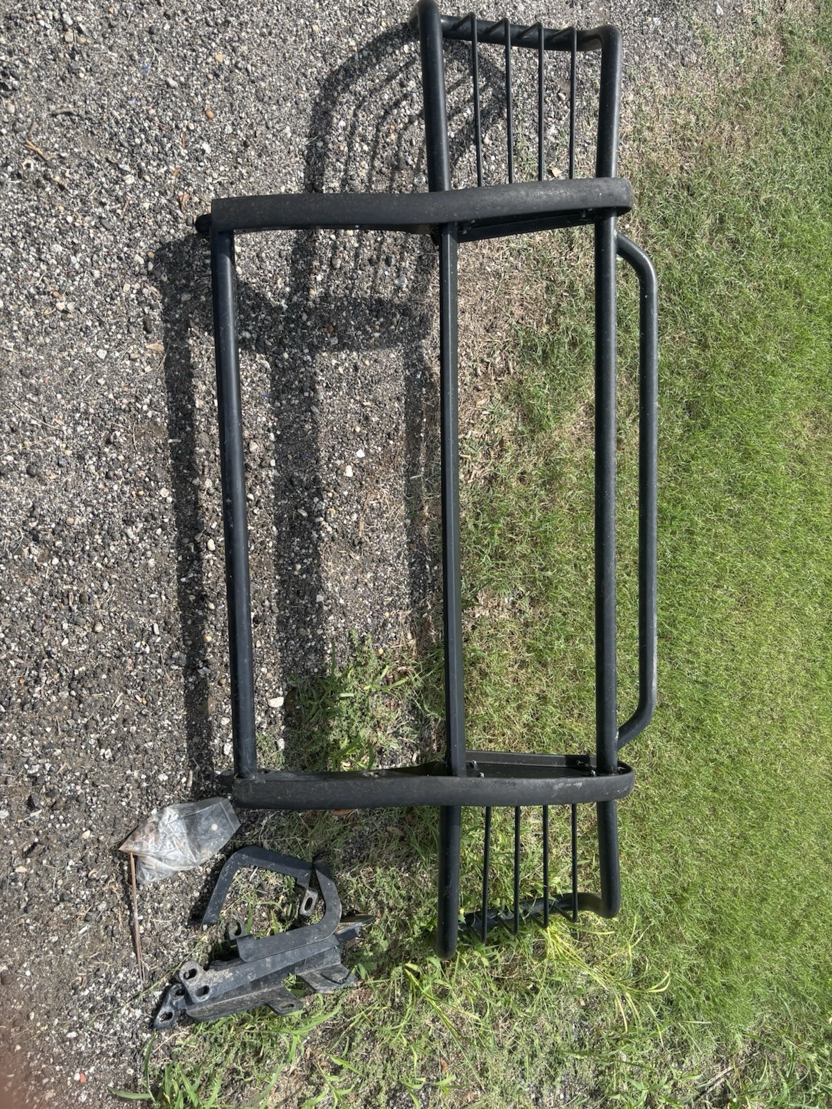 Brush Guard for 2006 Chevy Silverado 1500 Comes with Bolts and Brackets Brush Guard for 2006 Chevy Silverado 1500 Comes with Bolts and Brackets