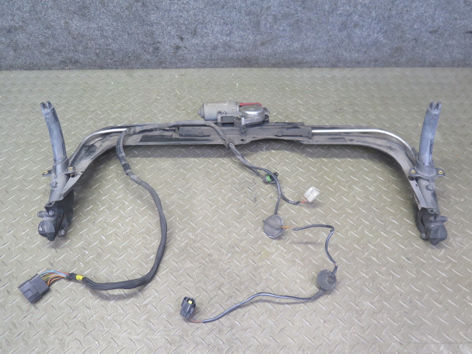 1999-2005 PORSCHE 911 CARRERA 996 REAR ENGINE DECK LID SPOILER DRIVE MOTOR ASSY
