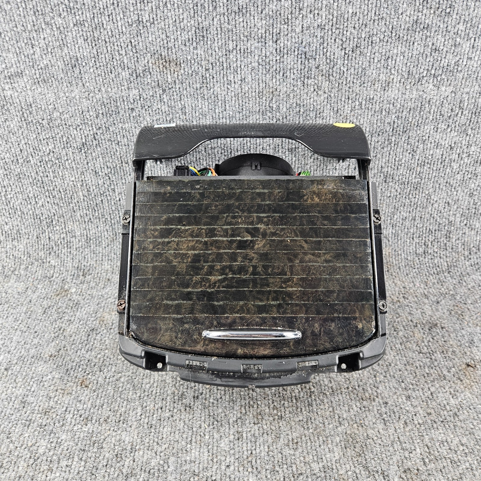 2011-2014 CHARGER CHRYSLER 300 Heated & Cooled Console Cup Holder OEM 2011-2014 CHARGER CHRYSLER 300 Heated & Cooled Console Cup Holder OEM