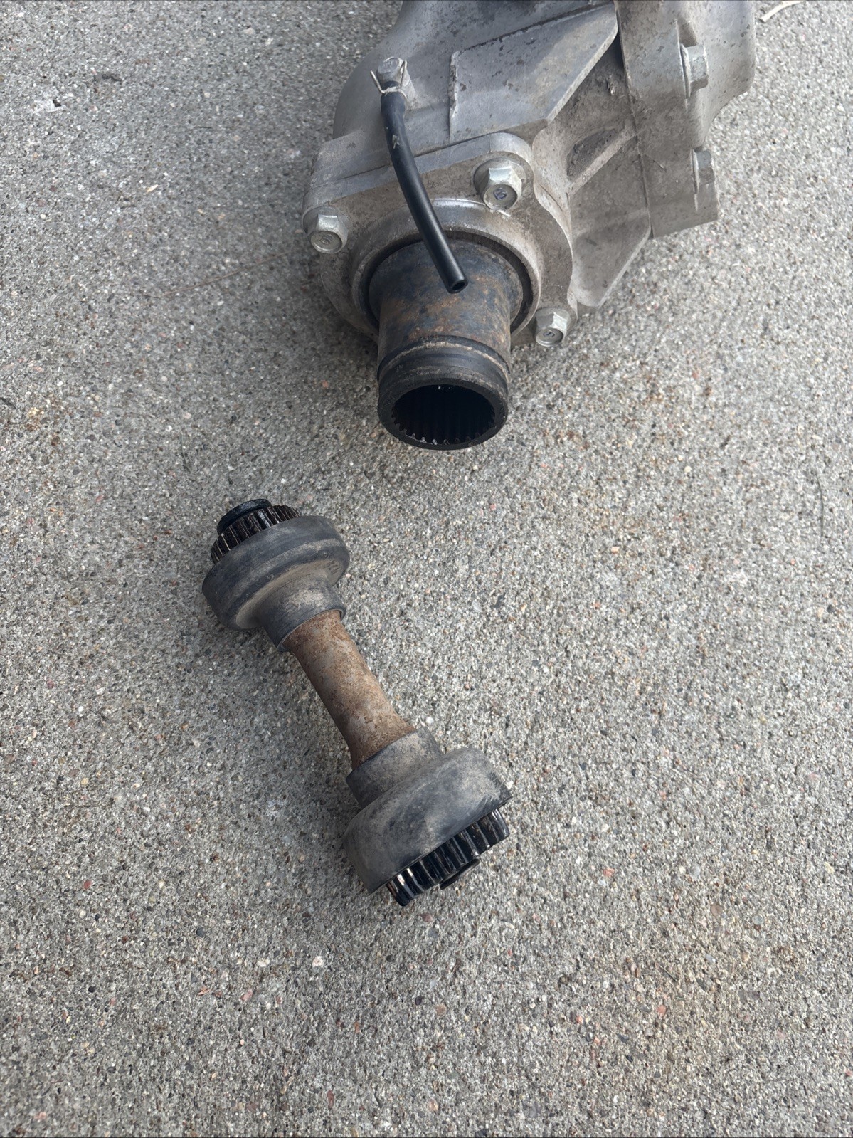 2013 Yamaha Grizzly 550 700 Rear Back Differential Gearbox diff 1HP-46101-00-00