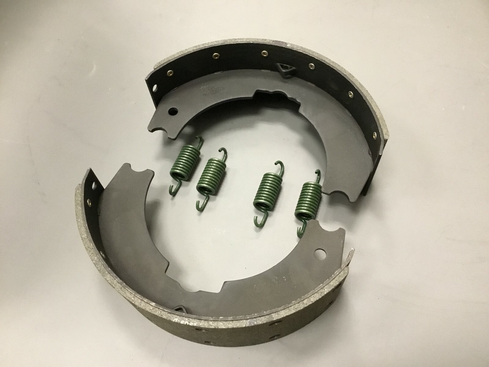 3722G501, 3722-C-497 Parking Brake Shoe Set & Spring kit 10 3722G501, 3722-C-497 Parking Brake Shoe Set & Spring kit 10