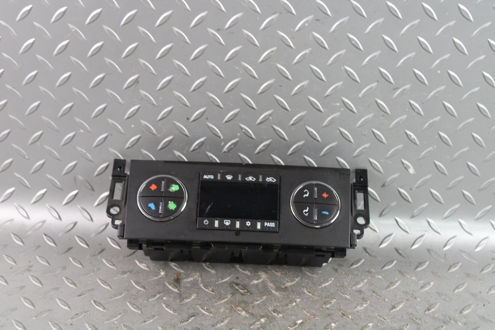 ⚠️WORN⚠️ 07-09 Silverado Dual Zone Auto Heat A/C Climate Temp Control Panel WTY