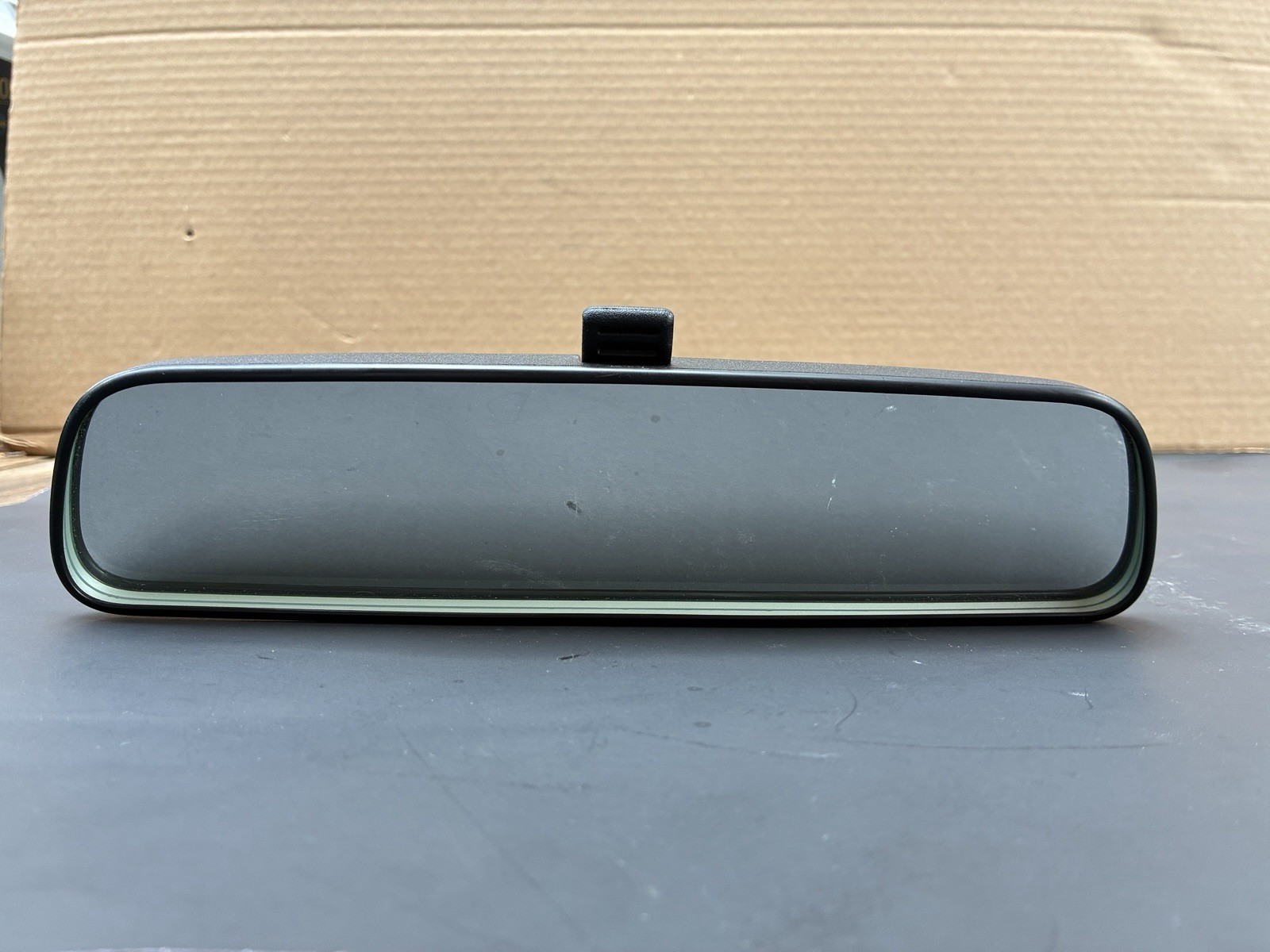 2021-2024 KIA K5 GT-LINE Front Windshield Rearview Mirror W/ Manual Dimming 2021-2024 KIA K5 GT-LINE Front Windshield Rearview Mirror W/ Manual Dimming