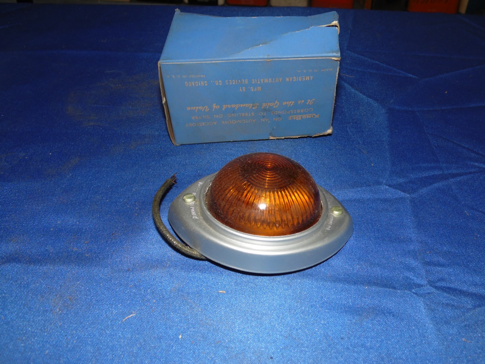 NOS Vintage King Bee Hy-Power Amber Marker Clearance Light Assy 522UX 522