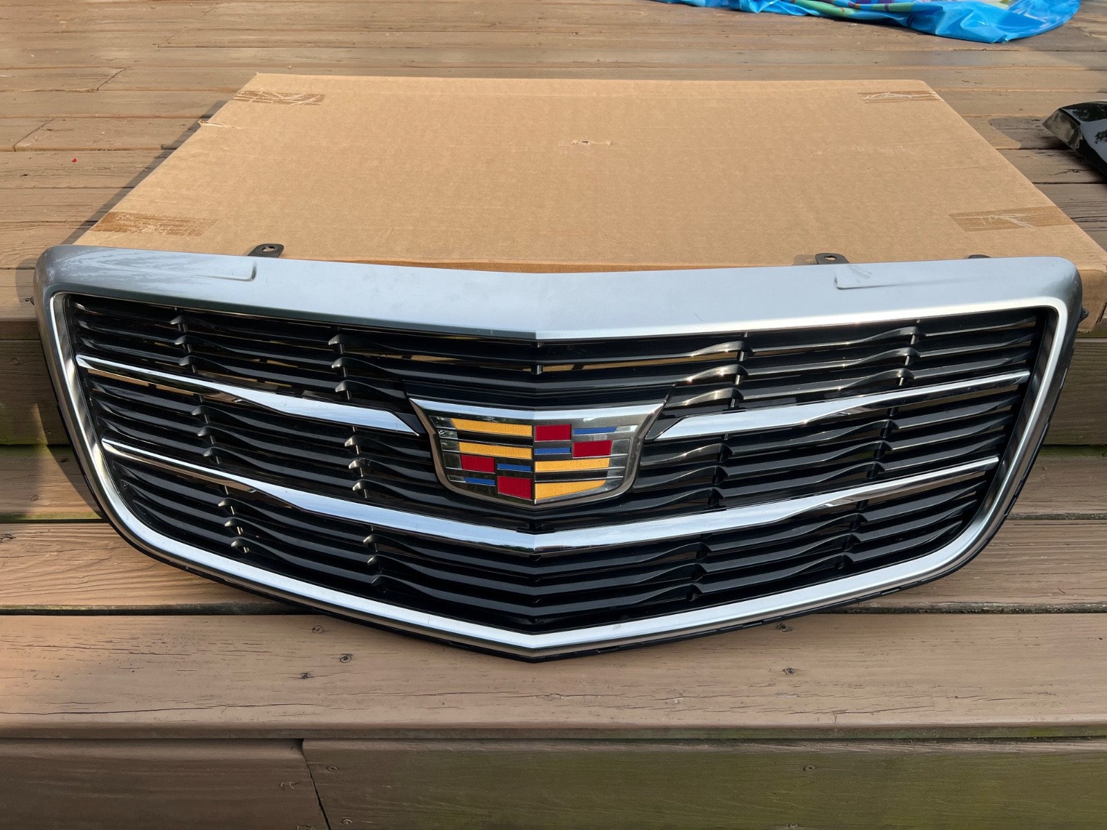 2015-2019 Genuine Cadillac ATS Front Grille GM 22879629 2015-2019 Genuine Cadillac ATS Front Grille GM 22879629