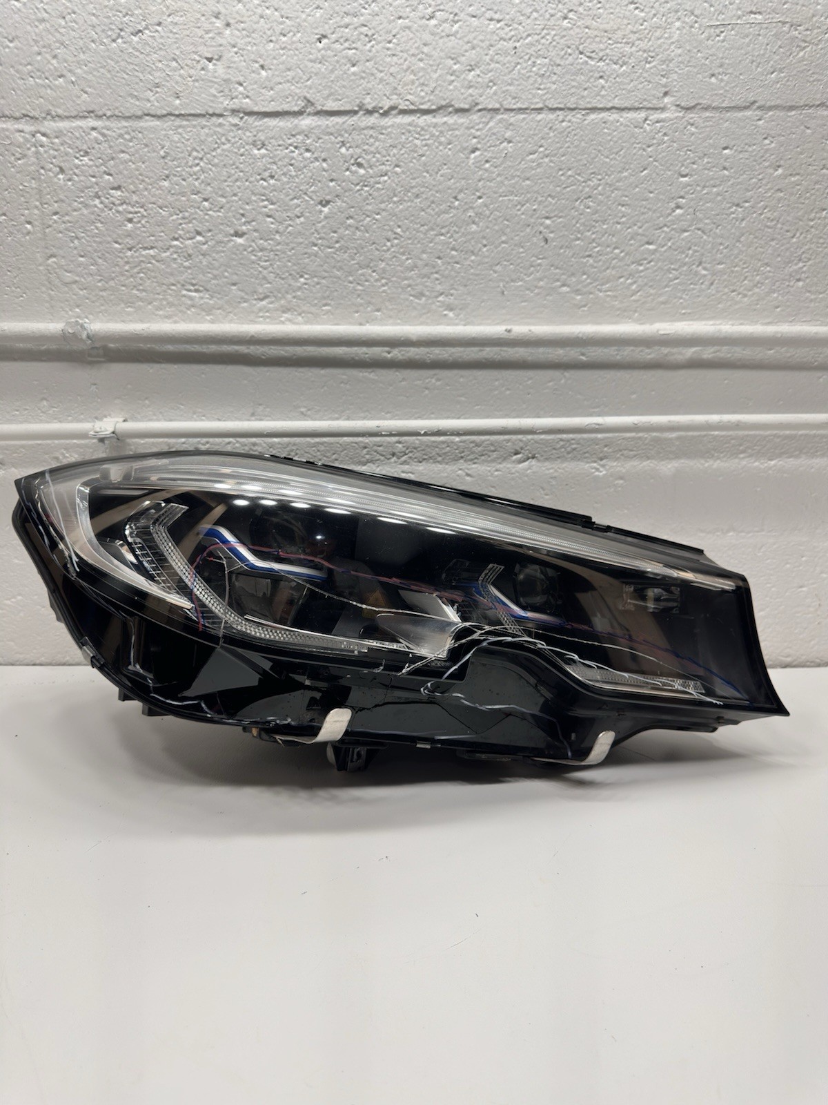 2019-2022 BMW G20 330 M340 Headlight Housing Right For Parts Repair OEM 9481712
