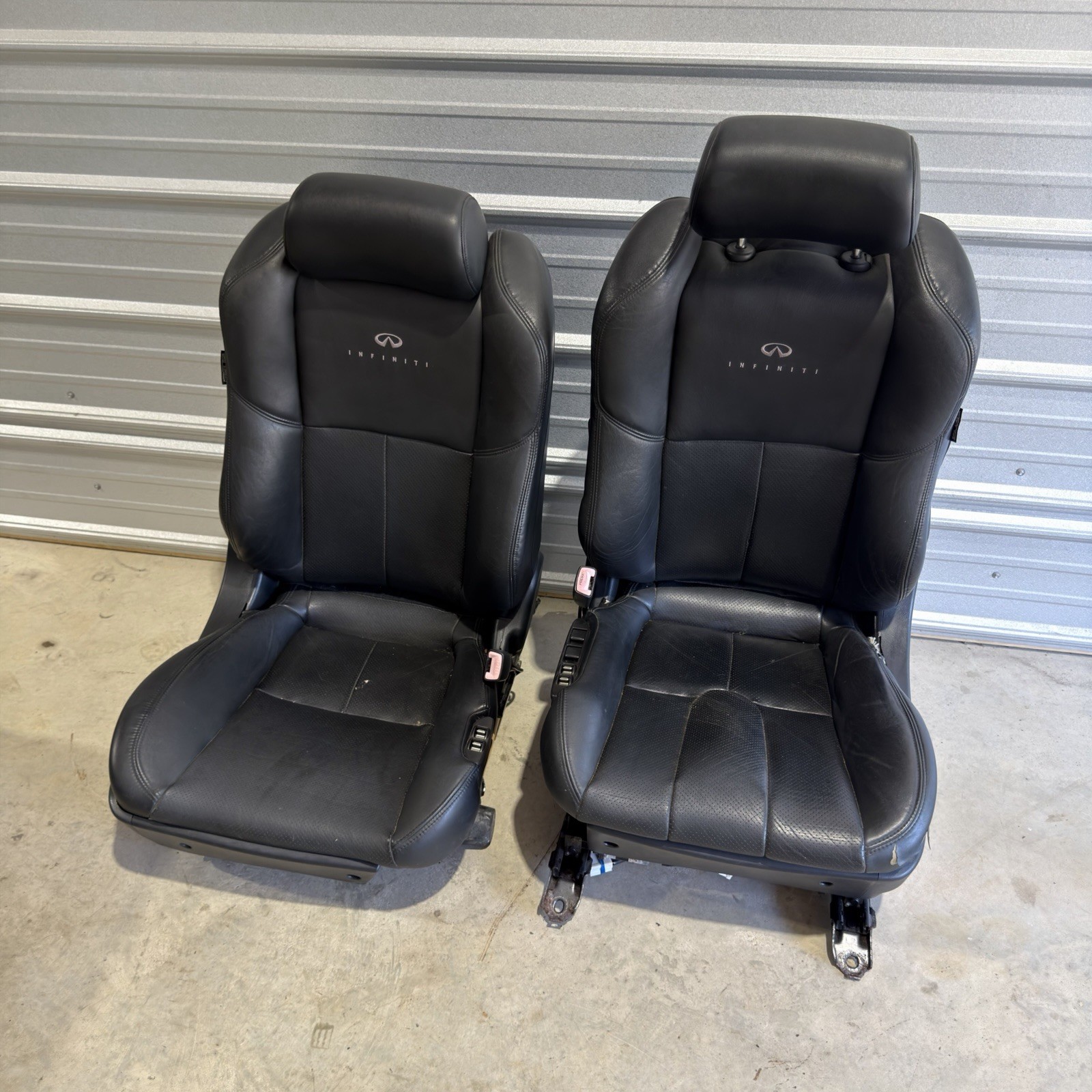 2003-2007 Infiniti G35 Coupe Black Front Seat Set Driver Passenger