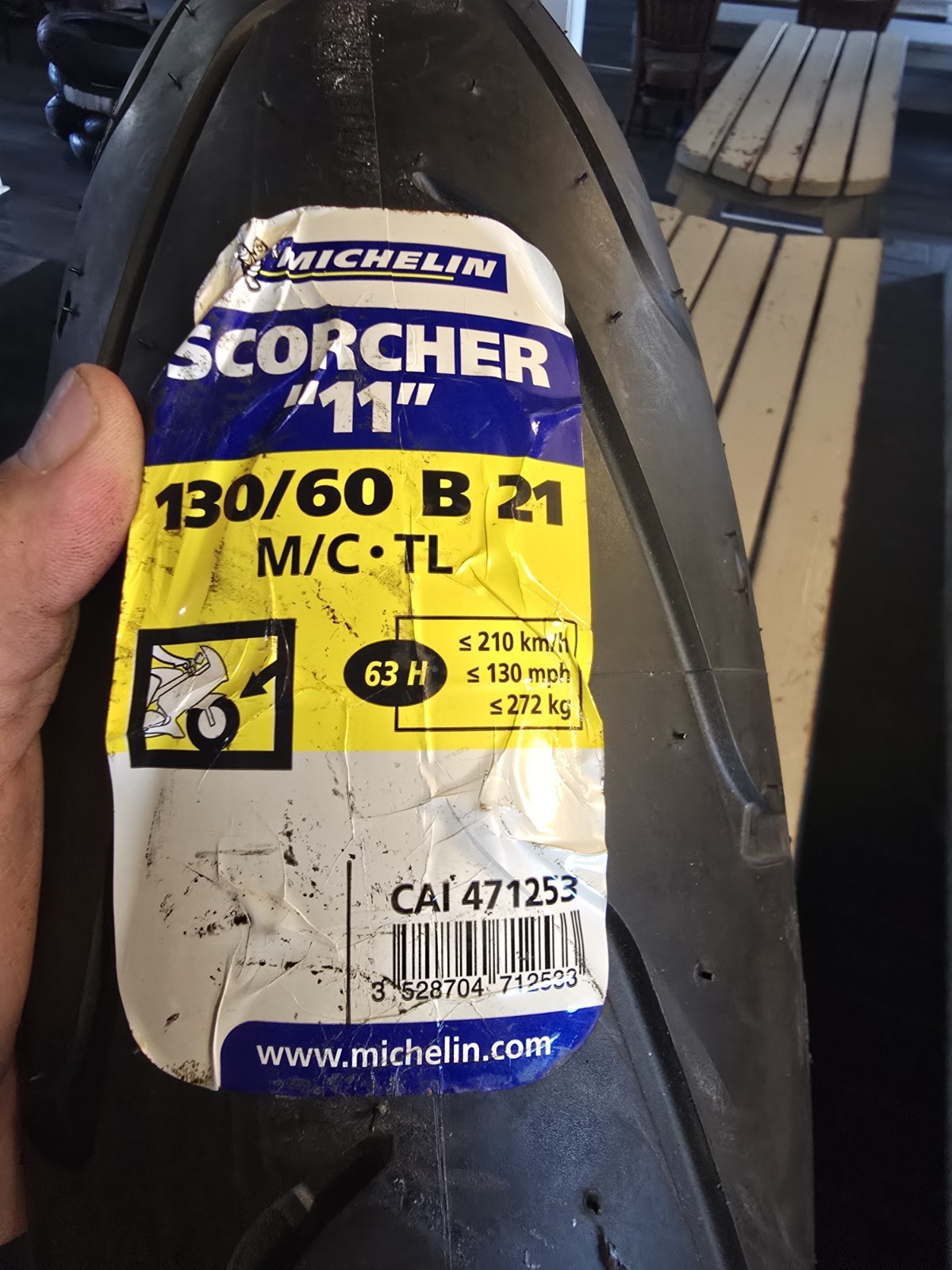 Michelin Scorcher 11 Motorcycle Tire | Front 130/60B21 | 63H | Cruiser/Custom Michelin Scorcher 11 Motorcycle Tire | Front 130/60B21 | 63H | Cruiser/Custom