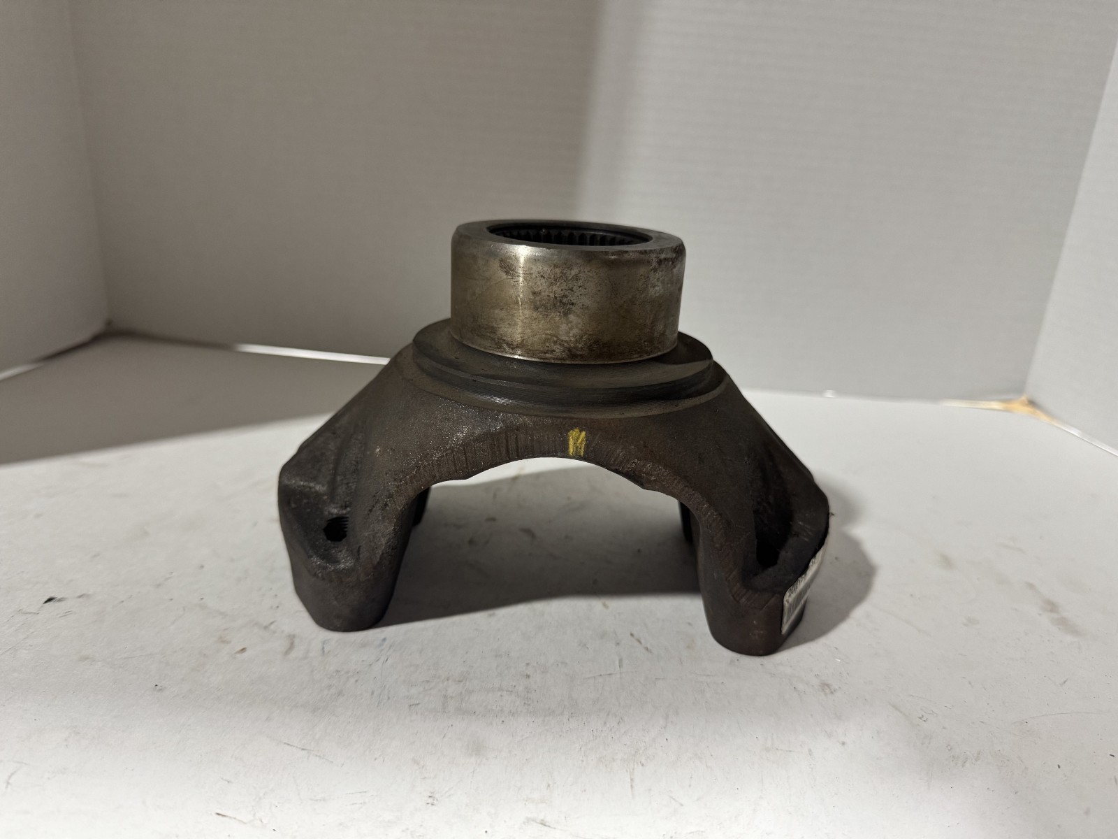 Genuine Meritor 20WYS32-17 RPL20 39 Spline Rear Axle End Yoke OEM NOS