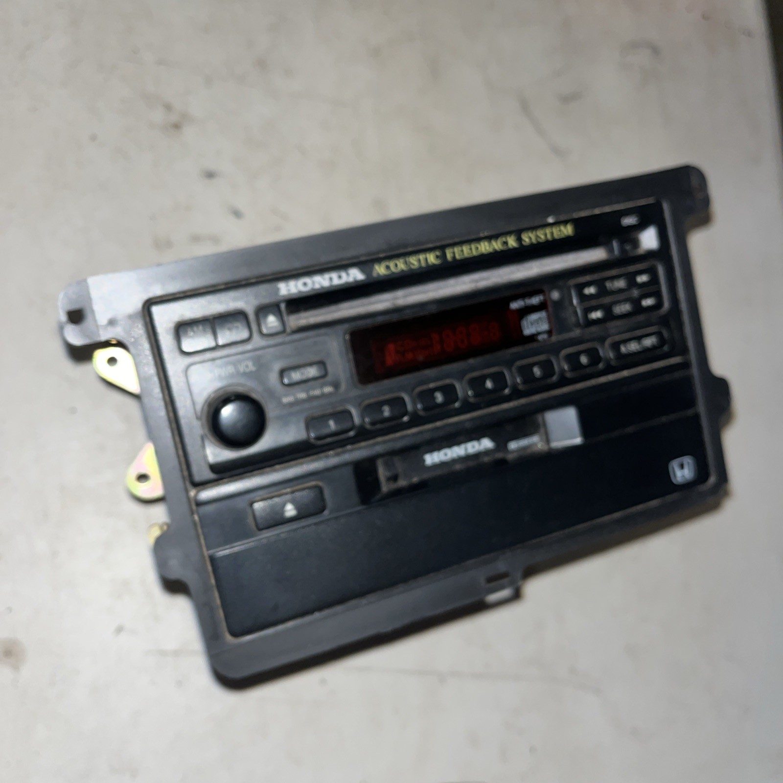 97-01 HONDA PRELUDE FACTORY AUDIO STEREO RADIO RECEIVER CD CASSETTE OEM 1997 97-01 HONDA PRELUDE FACTORY AUDIO STEREO RADIO RECEIVER CD CASSETTE OEM 1997