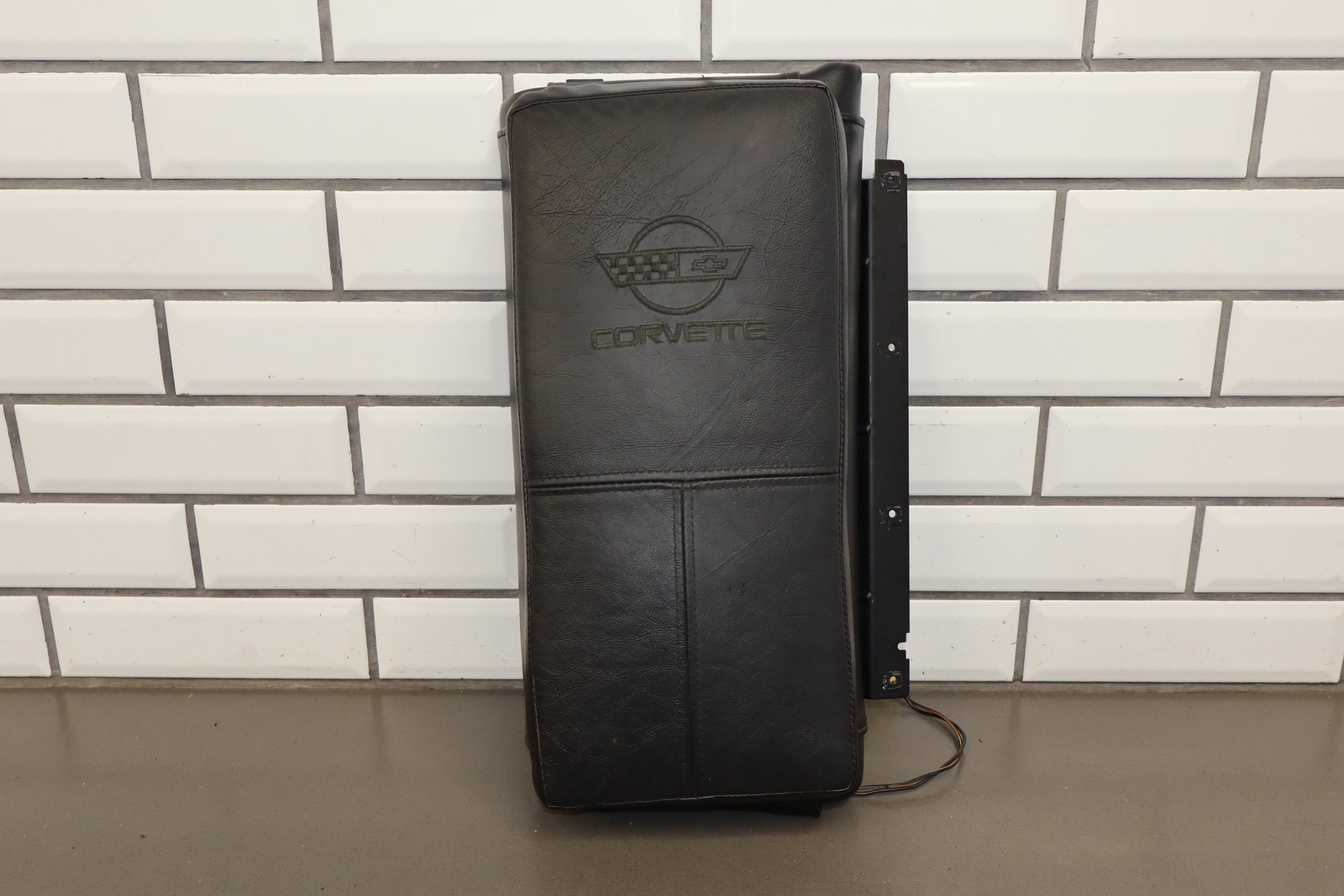 1990-1996 Chevrolet Corvette C4 - Console Lid