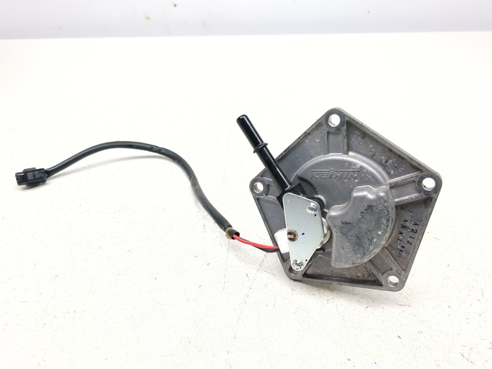 19-23 Kawasaki KX450 Fuel Pump Assembly