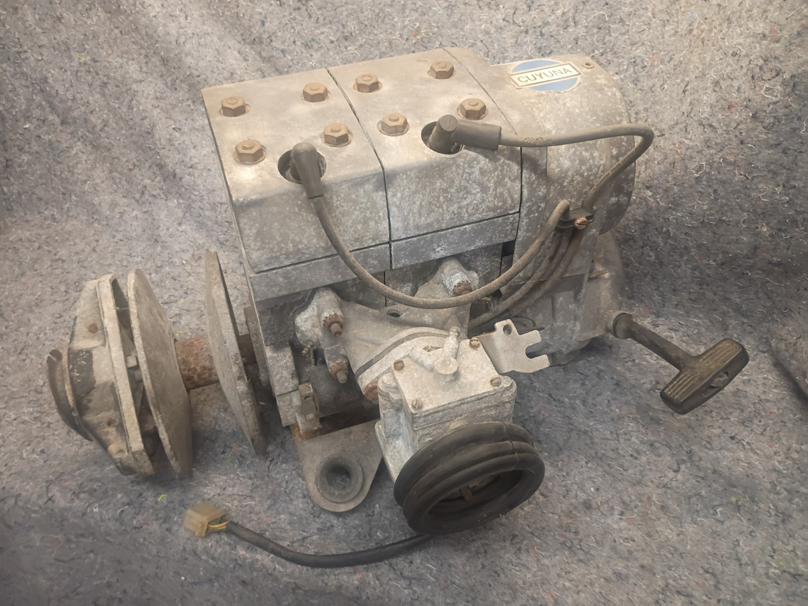 Vintage Cuyuna 340? Twin Cylinder 2 Stroke Aircraft Engine Good Compression