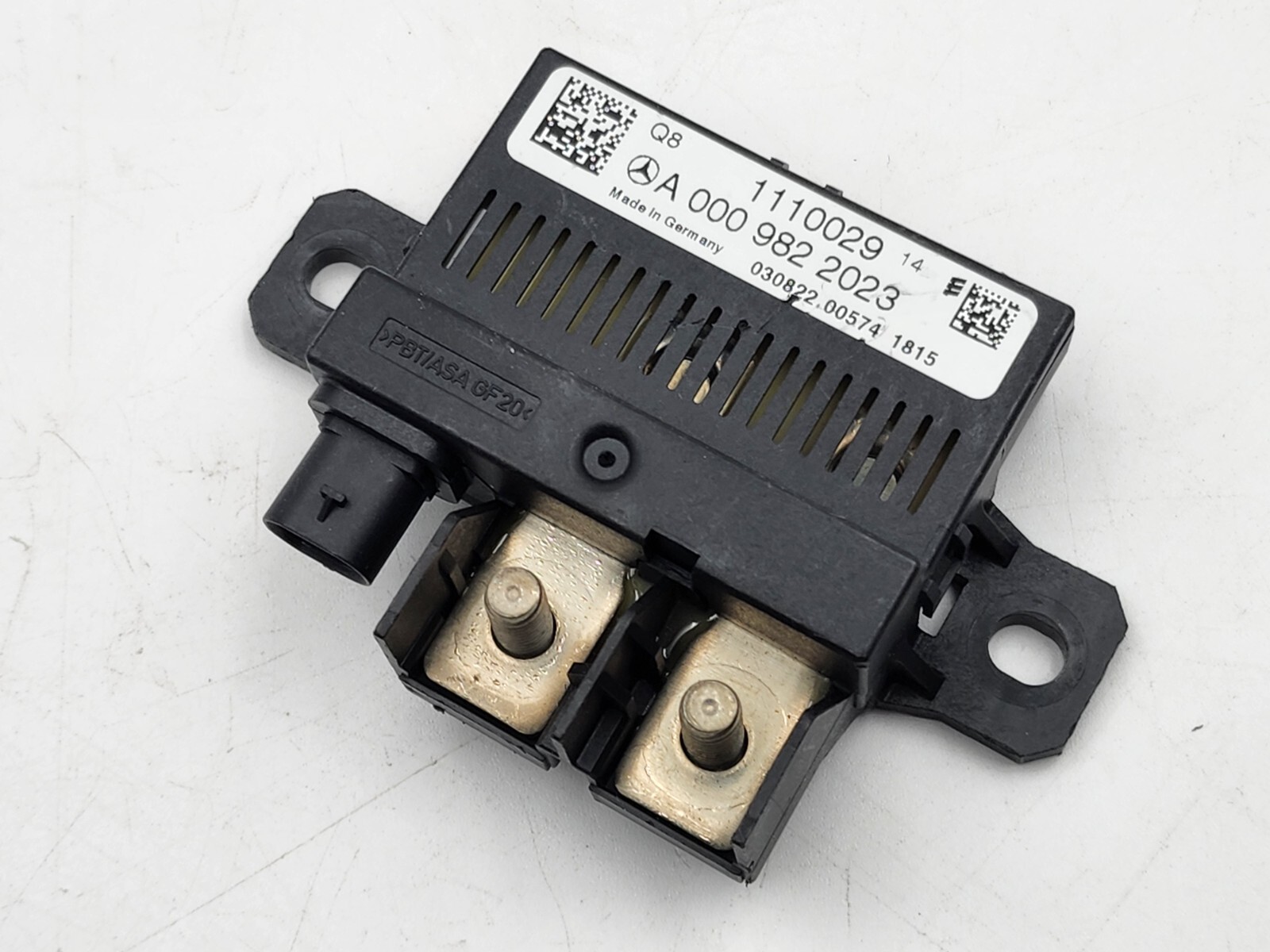 2013-2020 Mercedes-Benz Battery Control Relay Control Module 0009822023 OEM