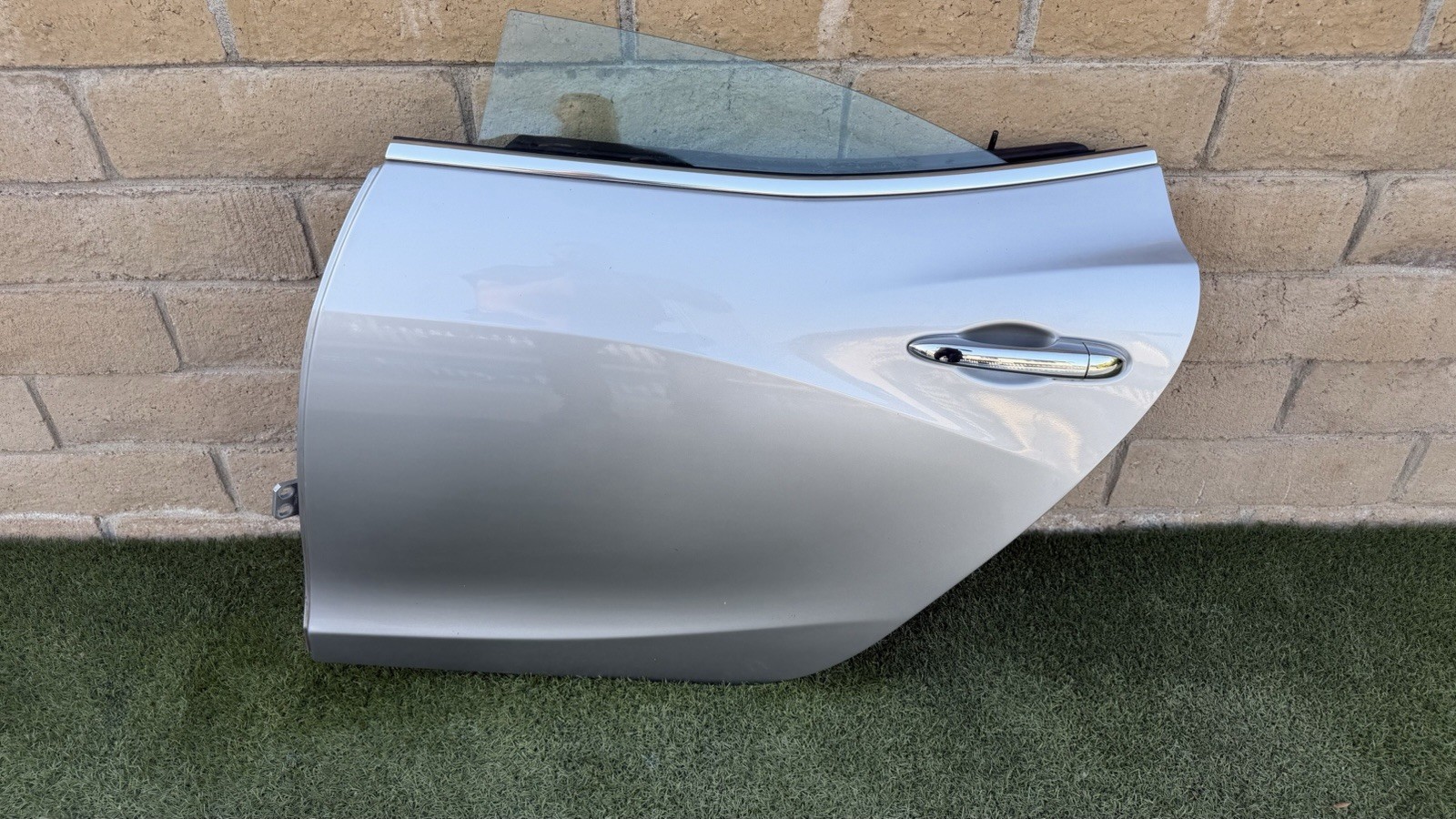 2014-2021 Maserati Ghibli left DRIVER REAR DOOR ASSEMBLY