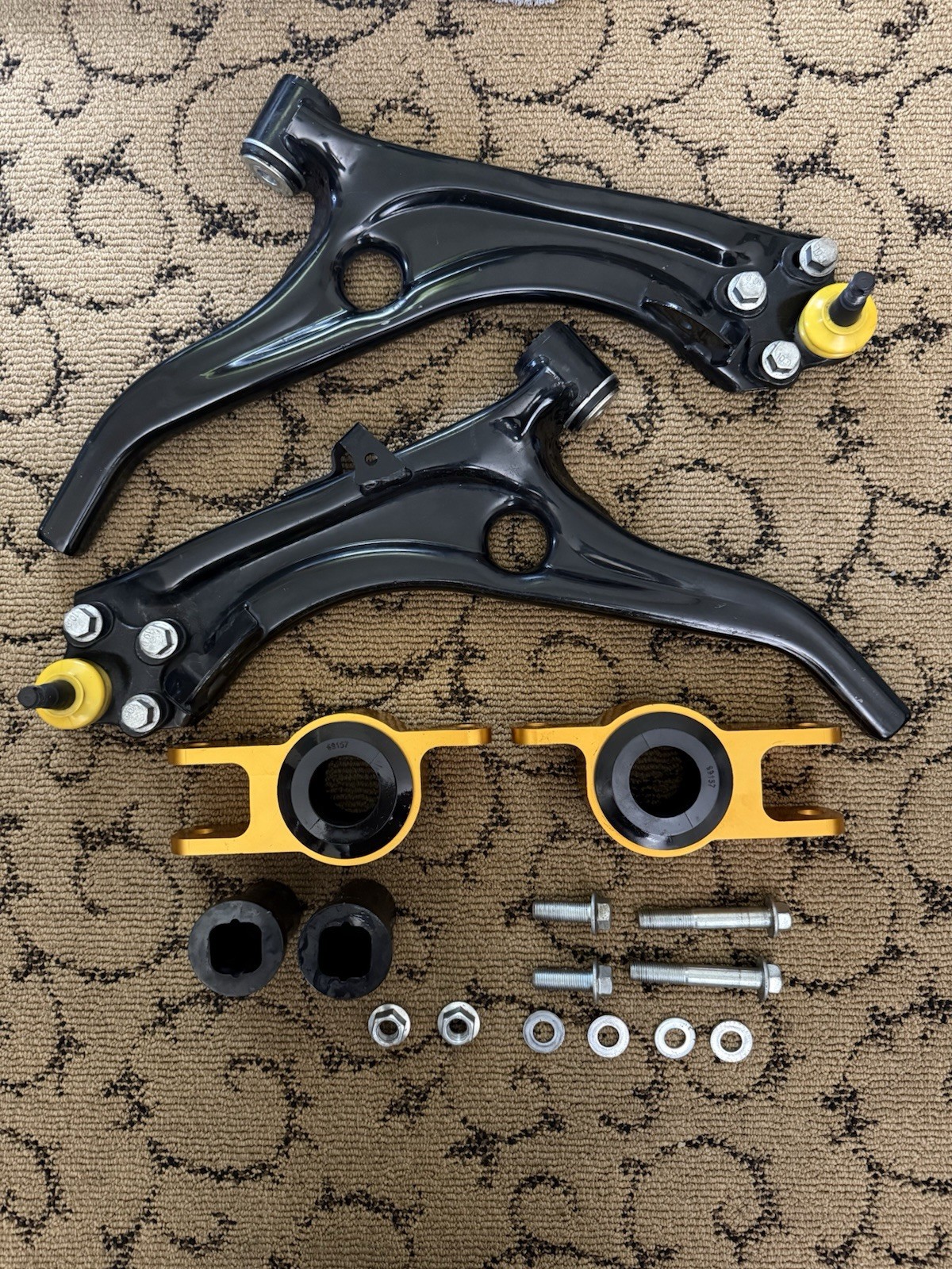 Whiteline Front Lower Control Arm Set for 2016-2021 Civic (Fc,Fk) Whiteline Front Lower Control Arm Set for 2016-2021 Civic (Fc,Fk)