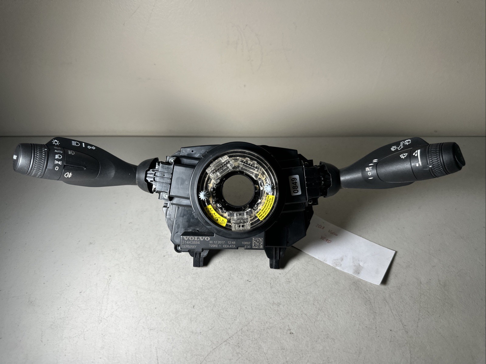 2016 - 2024 VOLVO XC90 TURN SIGNAL CONTROL SWITCH W/ CLOCK SPRING OEM 31443884 2016 - 2024 VOLVO XC90 TURN SIGNAL CONTROL SWITCH W/ CLOCK SPRING OEM 31443884