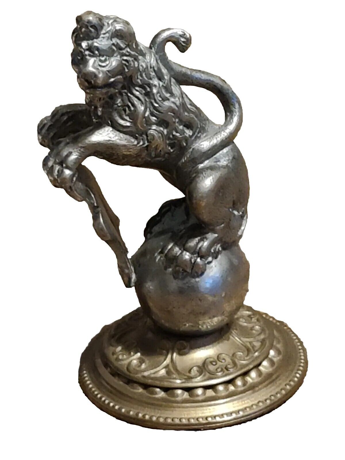 Mascot Radiator Cap Auto Lion Assi On World Map Choose Coat of Arms Former