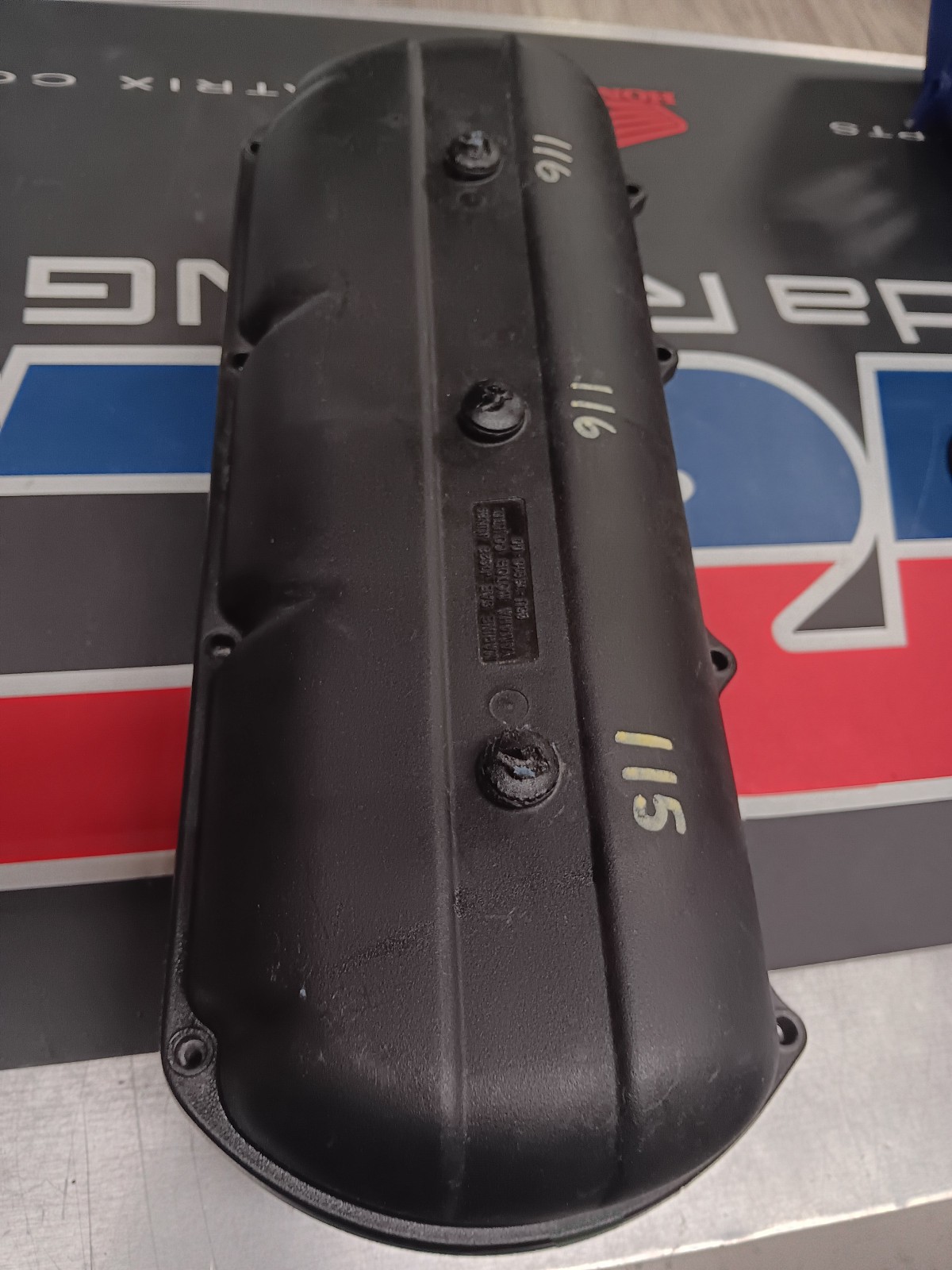 OEM 97-04 YAMAHA GP/SV/XL 1200 WAVERUNNER AIR INTAKE, LID AND HOUSING, USED OEM 97-04 YAMAHA GP/SV/XL 1200 WAVERUNNER AIR INTAKE, LID AND HOUSING, USED