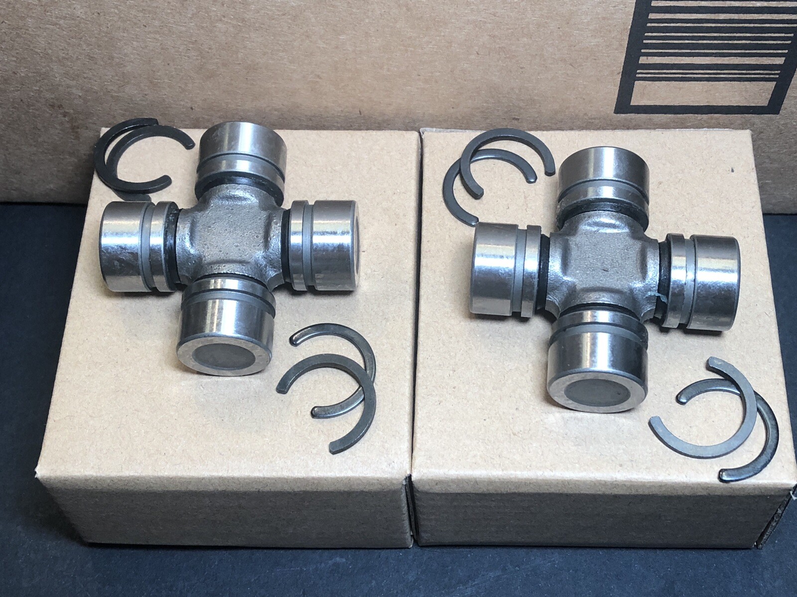 2 UNIVERSAL JOINT FITS 1997-1998-1999-2000-2001 HONDA CRV (FAST SHIPPING) 2 UNIVERSAL JOINT FITS 1997-1998-1999-2000-2001 HONDA CRV (FAST SHIPPING)