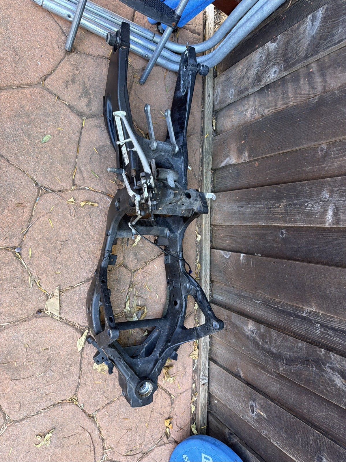 06-07 2006 2007 Yamaha Yzf R6 R6r R6v Main Frame Chassis BOS And Swing Arm 06-07 2006 2007 Yamaha Yzf R6 R6r R6v Main Frame Chassis BOS And Swing Arm