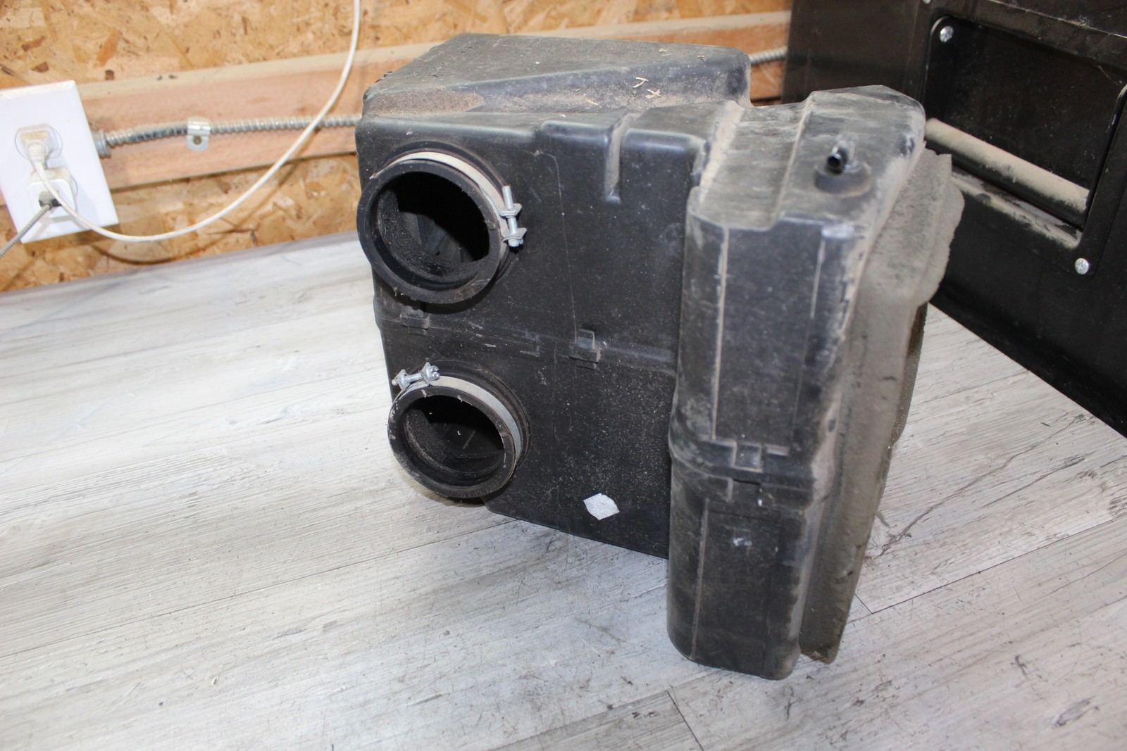 2004 Ski-doo Legend 500ss Sport Air Cleaner Filter Box Airbox