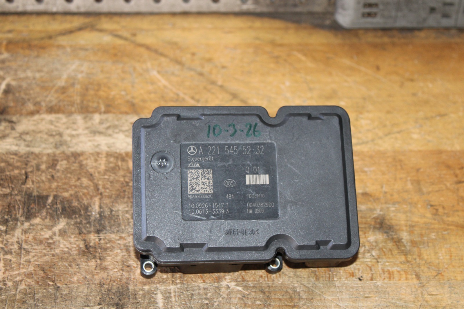 2007-2009 Mercedes W221 S550 CL550 ABS Antilock Brake Control Module a2215455232 2007-2009 Mercedes W221 S550 CL550 ABS Antilock Brake Control Module a2215455232