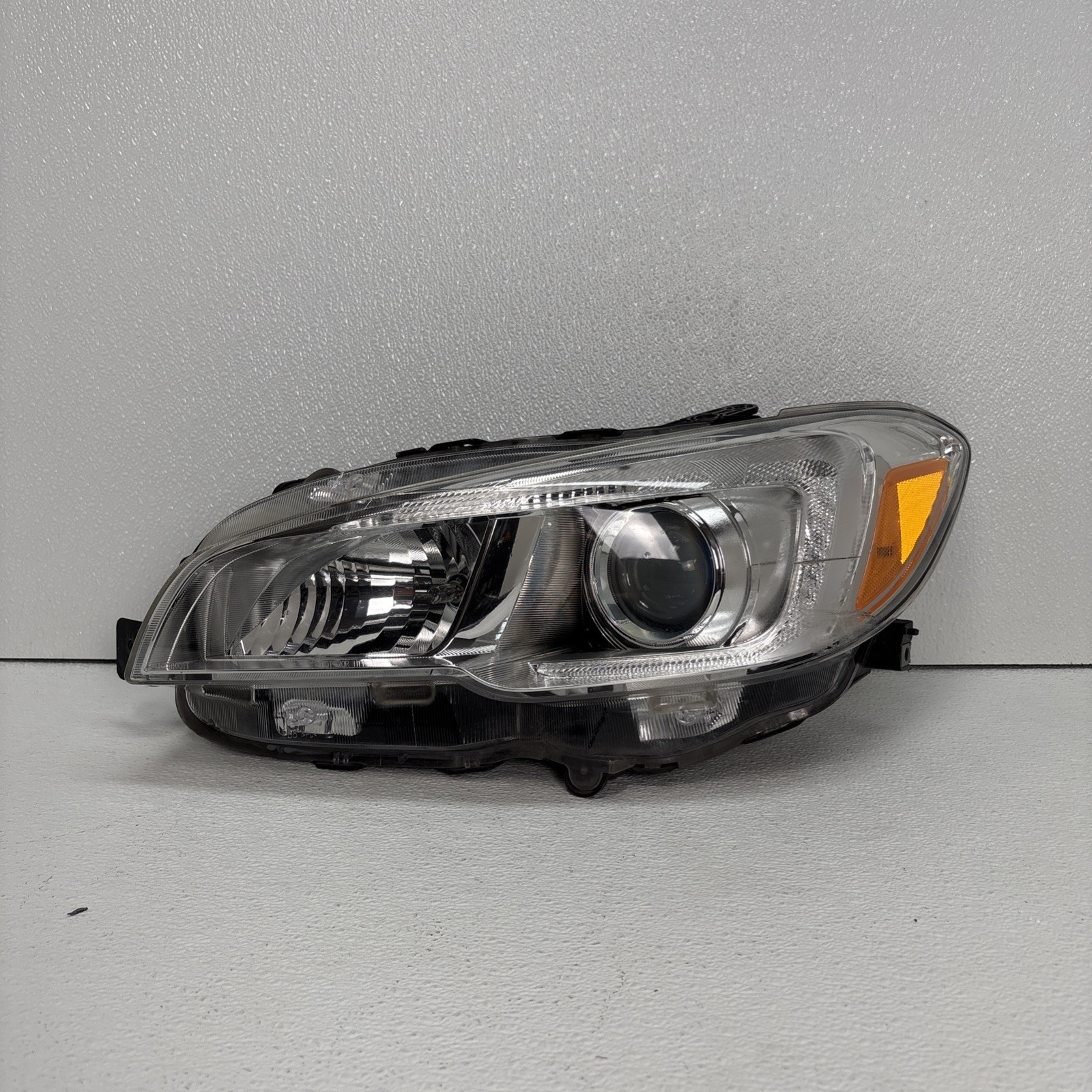 Nice 2015-2021 Subaru WRX Left Driver Side Halogen Headlight Assembly OEM
