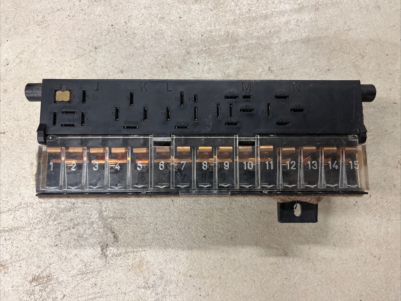 ‘83 - Early ‘85 Porsche 944 Main Fuse & Relay Panel Box 477941813 OEM ‘83 - Early ‘85 Porsche 944 Main Fuse & Relay Panel Box 477941813 OEM