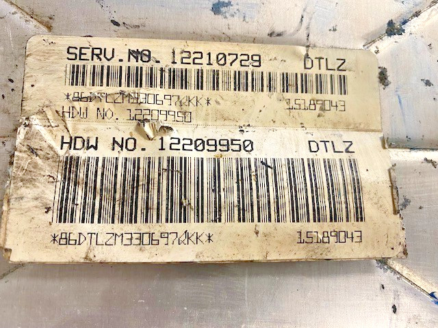 2002-2004 CHEVROLET SILVERADO ENGINE COMPUTER MODULE ECU ECM 12210729 DPJK OEM 2002-2004 CHEVROLET SILVERADO ENGINE COMPUTER MODULE ECU ECM 12210729 DPJK OEM