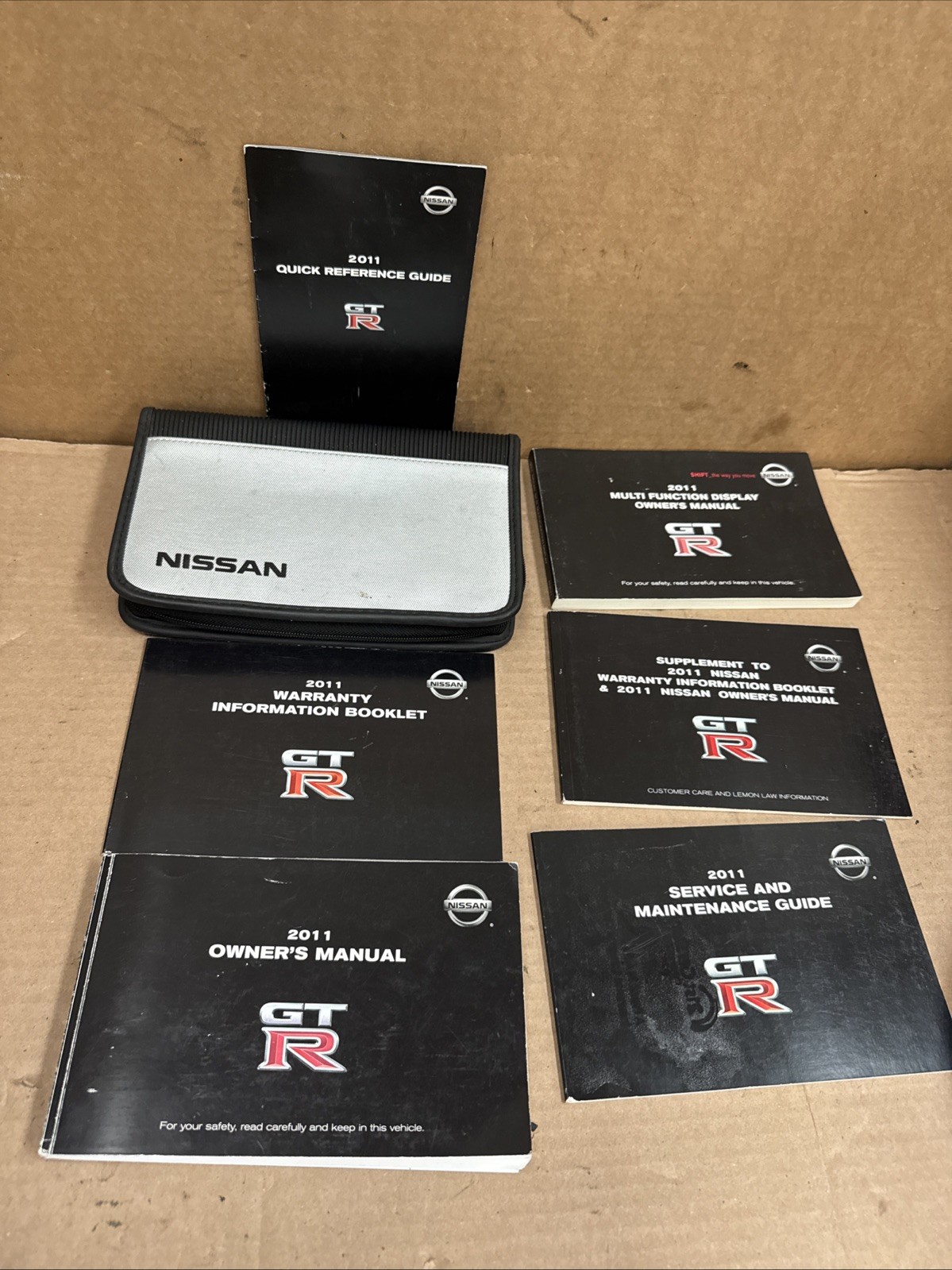2011 Nissan GT-R GTR Owners Manual Factory Book Case Service Oem Owner 6325 2011 Nissan GT-R GTR Owners Manual Factory Book Case Service Oem Owner 6325