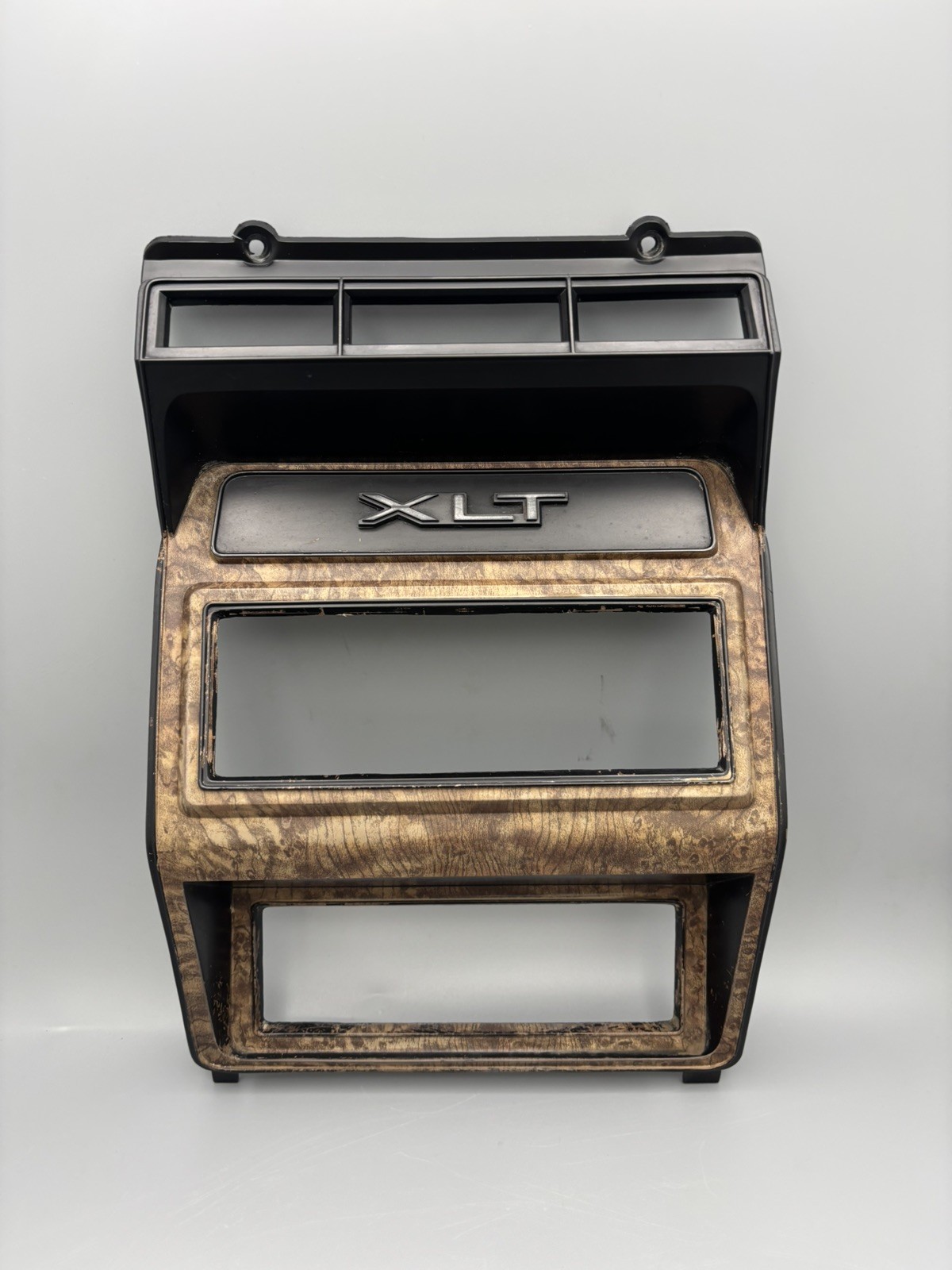 1980-1986 Ford F150 F250 Bronco Dash Radio Climate Control Bezel XLT Woodgrain 1980-1986 Ford F150 F250 Bronco Dash Radio Climate Control Bezel XLT Woodgrain