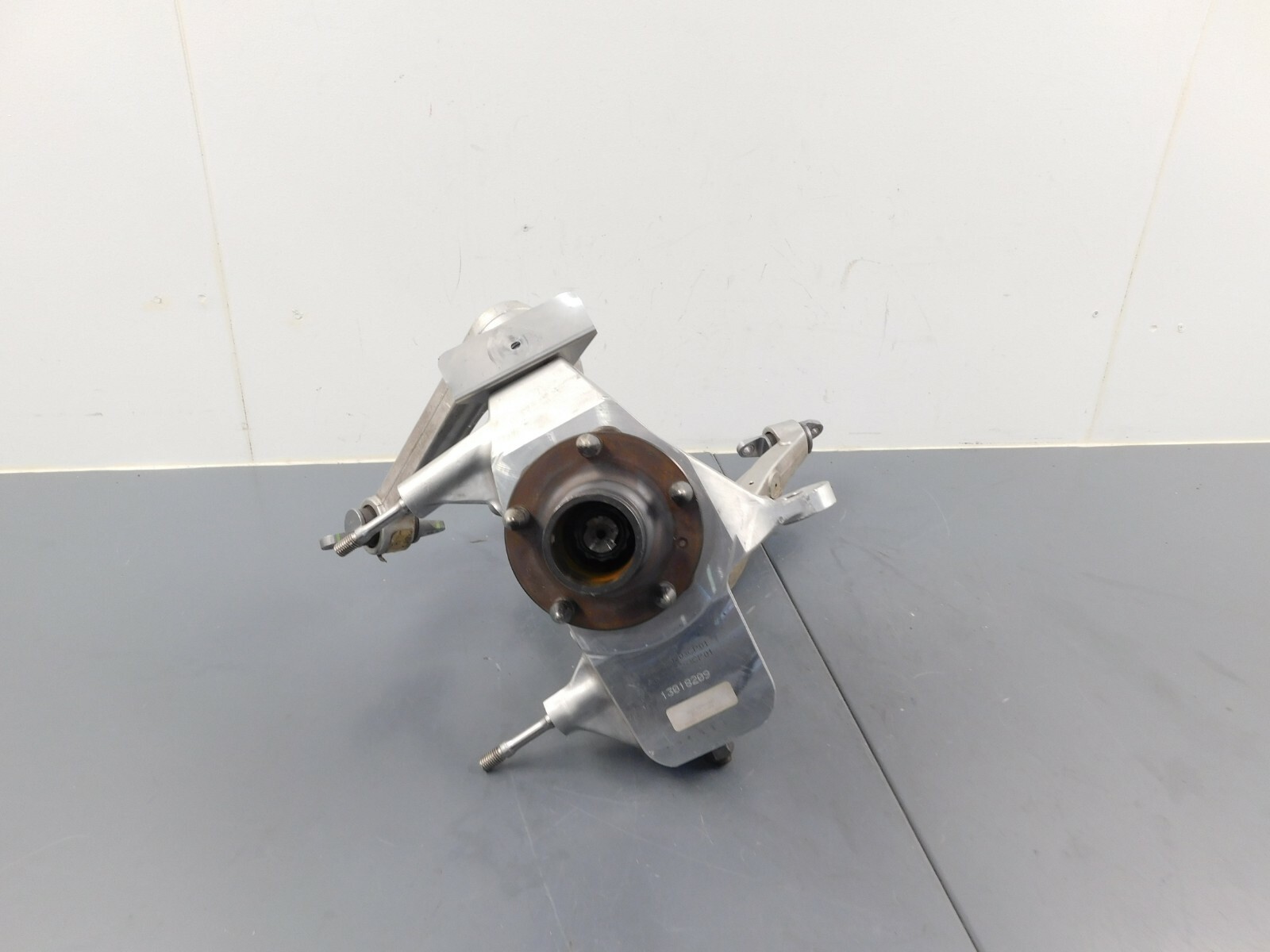 2017 15 16 18 McLaren 570GT4 570 GT4 Right Front Hub Control Arms Lock #0016 i7