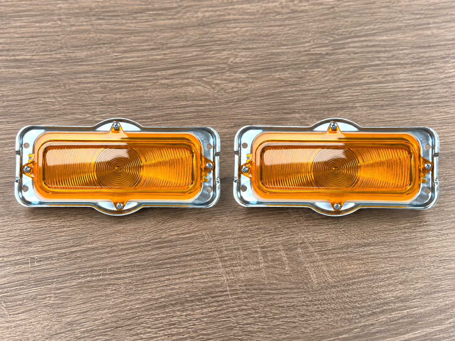 1960-1966 Chevy C10 C20 C30 K10 K20 Truck Amber Park Light Lamp Lens Housing Kit 1960-1966 Chevy C10 C20 C30 K10 K20 Truck Amber Park Light Lamp Lens Housing Kit