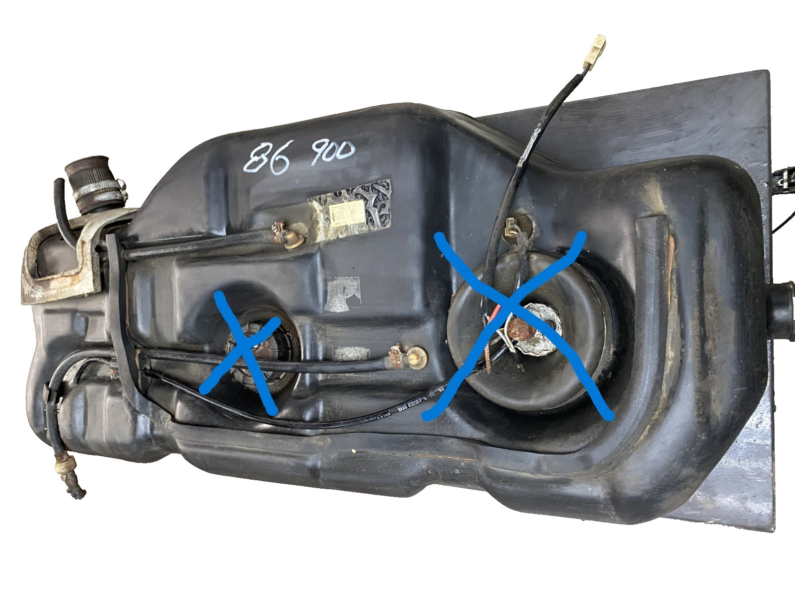 Fuel Tank Saab 900. 1985 to 1989 Fuel Tank Saab 900. 1985 to 1989