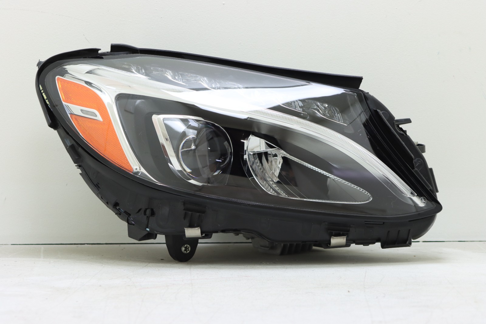 For 2015-2018 Mercedes Benz C-Class LED Headlight Right Passenger A2059064203 For 2015-2018 Mercedes Benz C-Class LED Headlight Right Passenger A2059064203