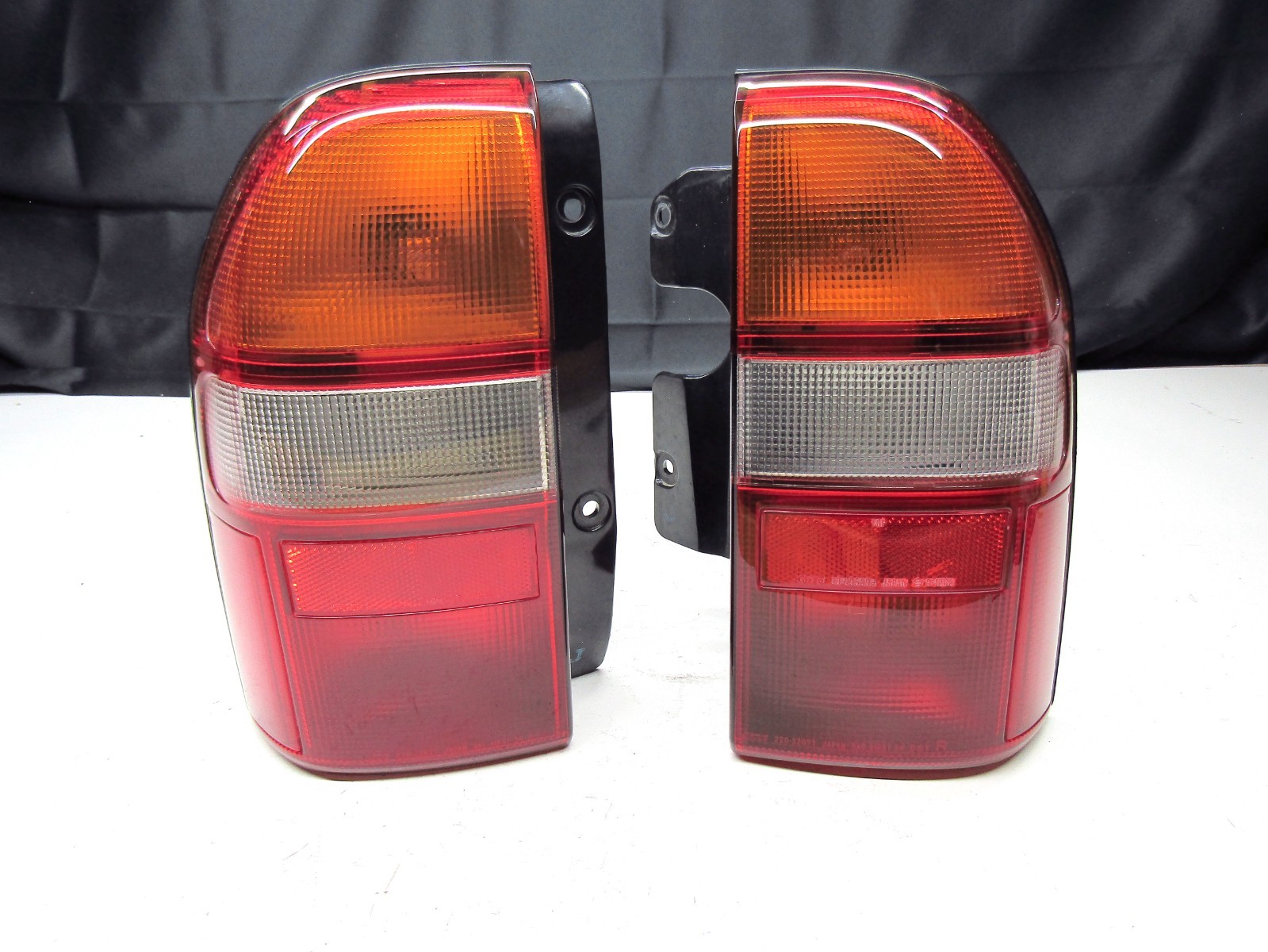 Suzuki Escudo Grand Vitara OEM LR Tail Lights TL52W TD62W TD32W TD52W Lamps JDM