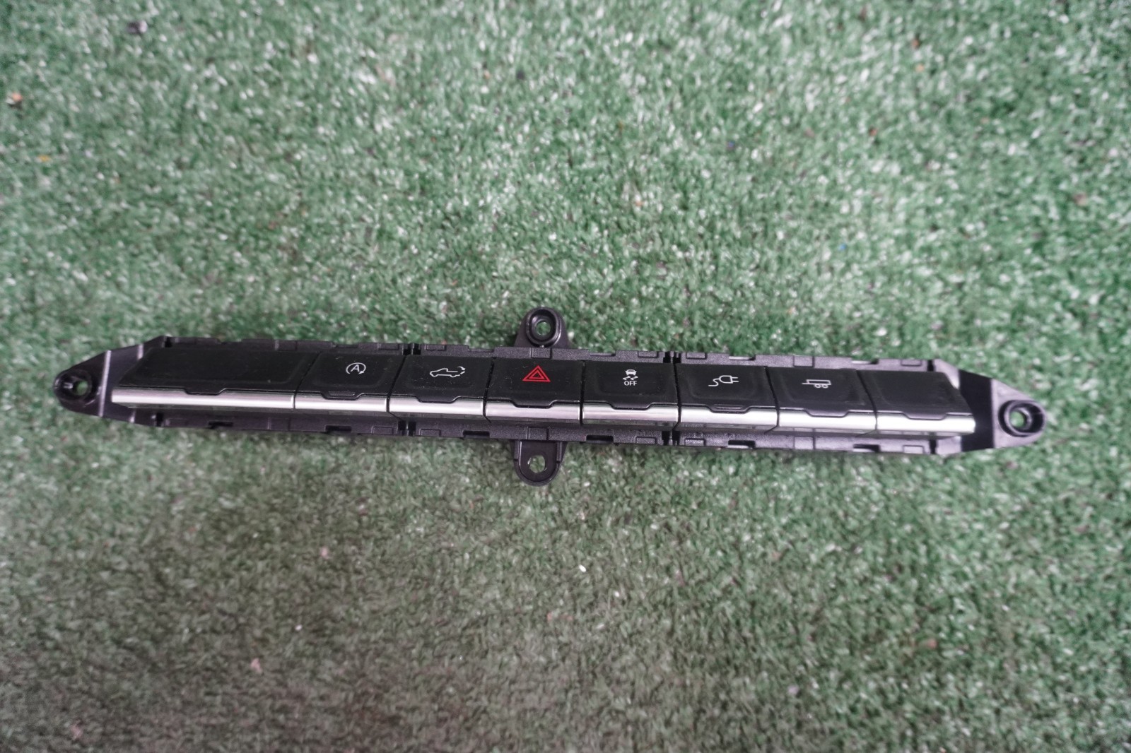 2020 2021 CHEVROLET SILVERADO 1500 DASH HAZARD TRAC CONTROL PANEL OEM 84168736